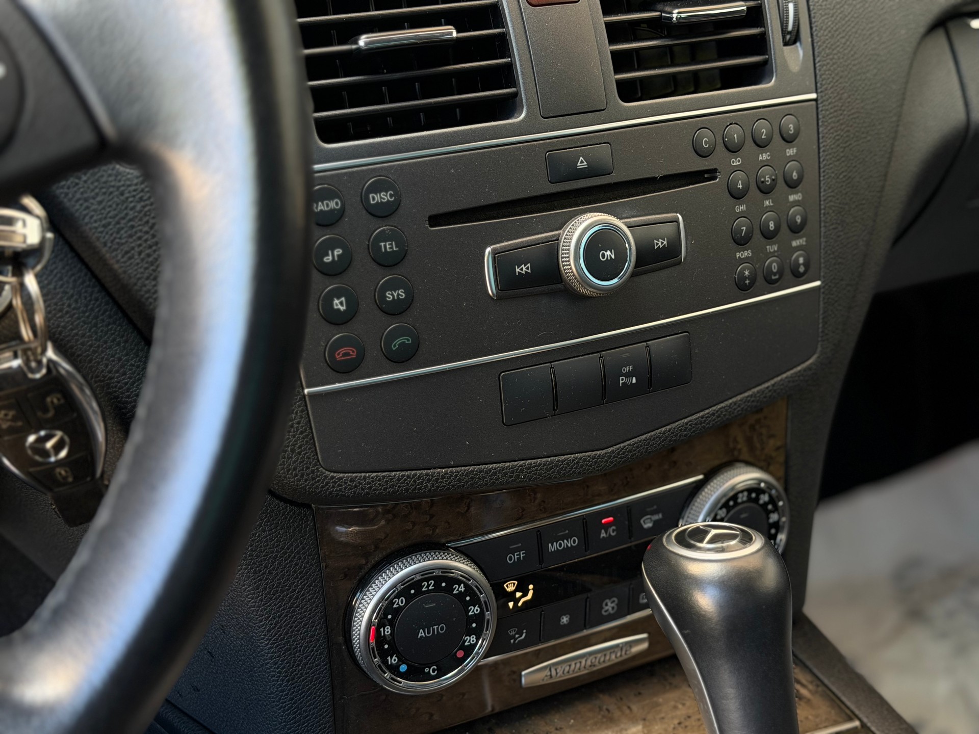 MERCEDES-BENZ C 350 CGI Automat Avantgarde BlueEfficience 7G-Tronic-image-15