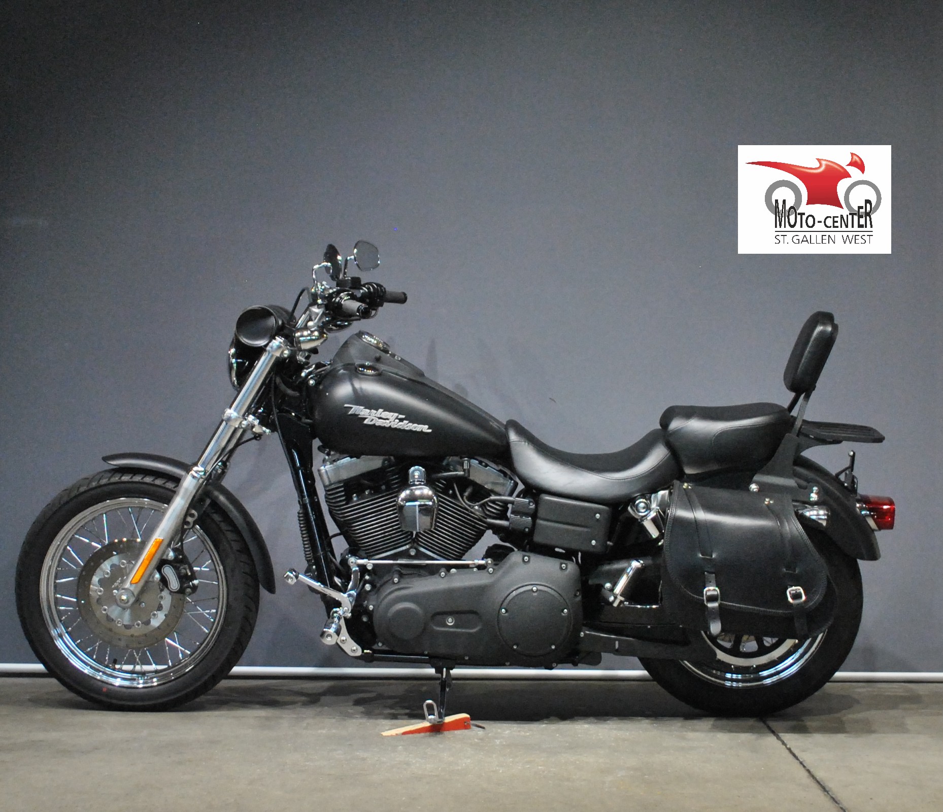 HARLEY-DAVIDSON FXDBI Dyna Street Bob-image-2