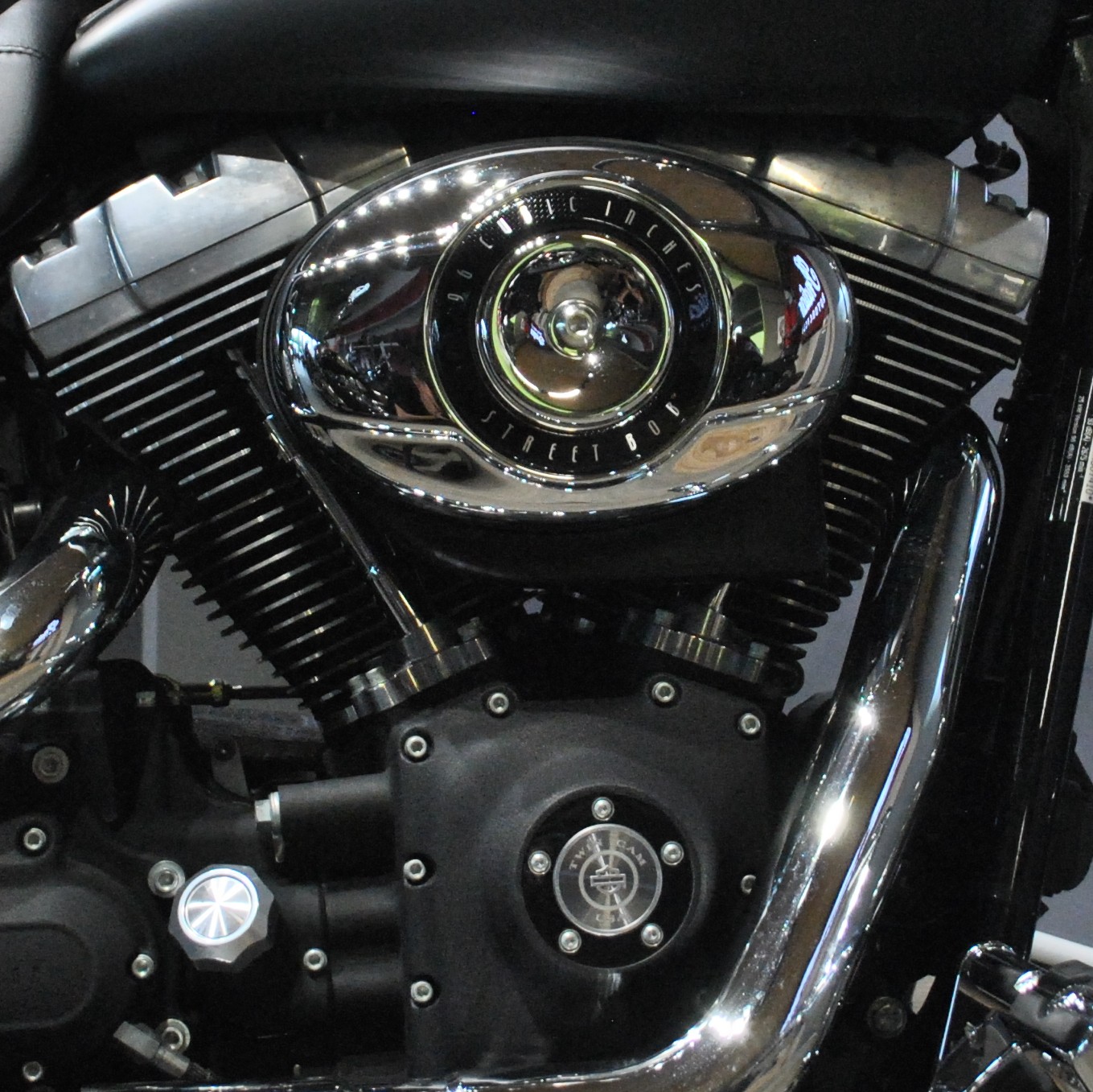 HARLEY-DAVIDSON FXDBI Dyna Street Bob-image-10