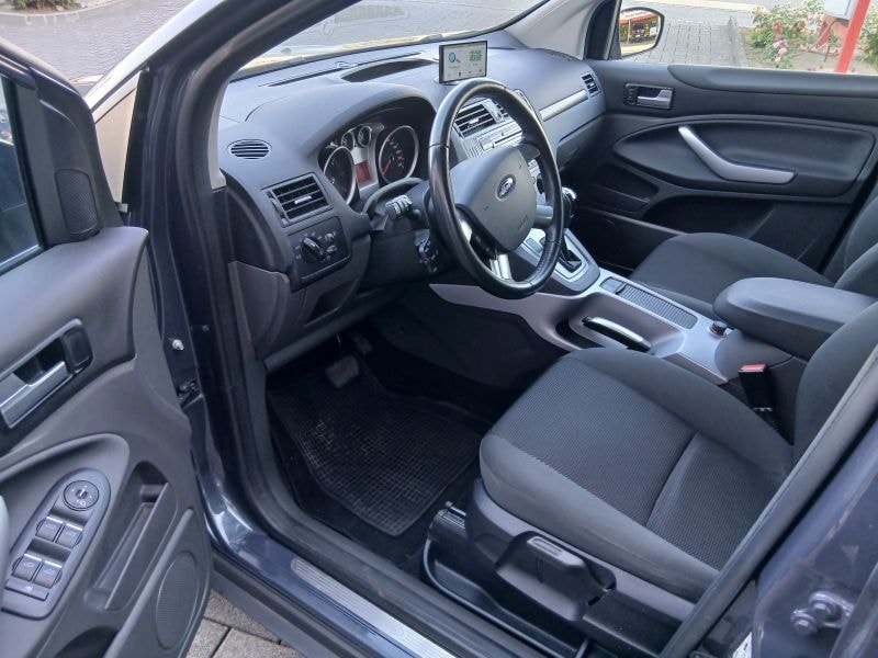 FORD Kuga 2.0 TDCi Titanium 4WD PowerShift-image-4