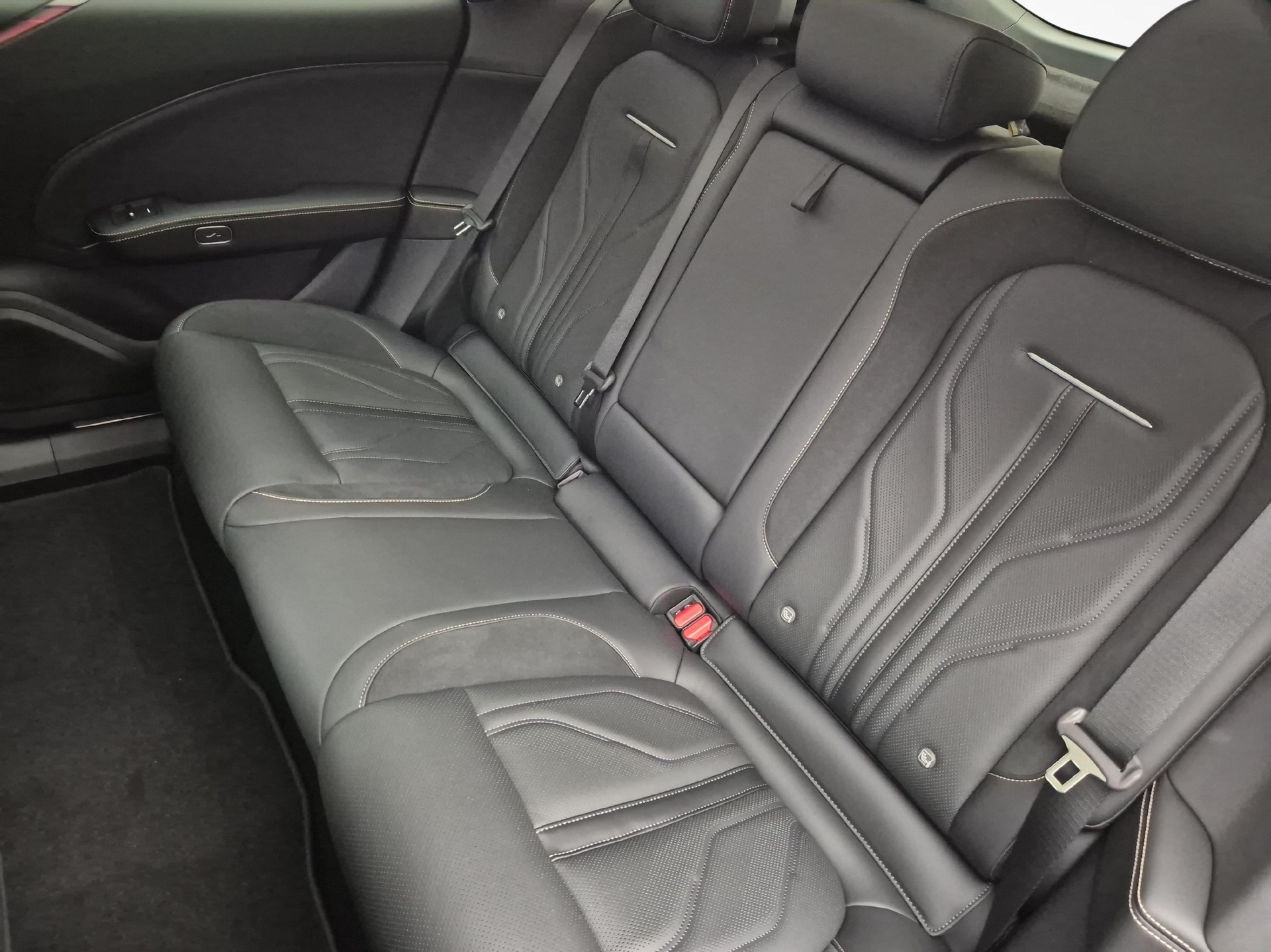 ZEEKR 7GT Privilege AWD - ab 1.29% Leasing-image-6