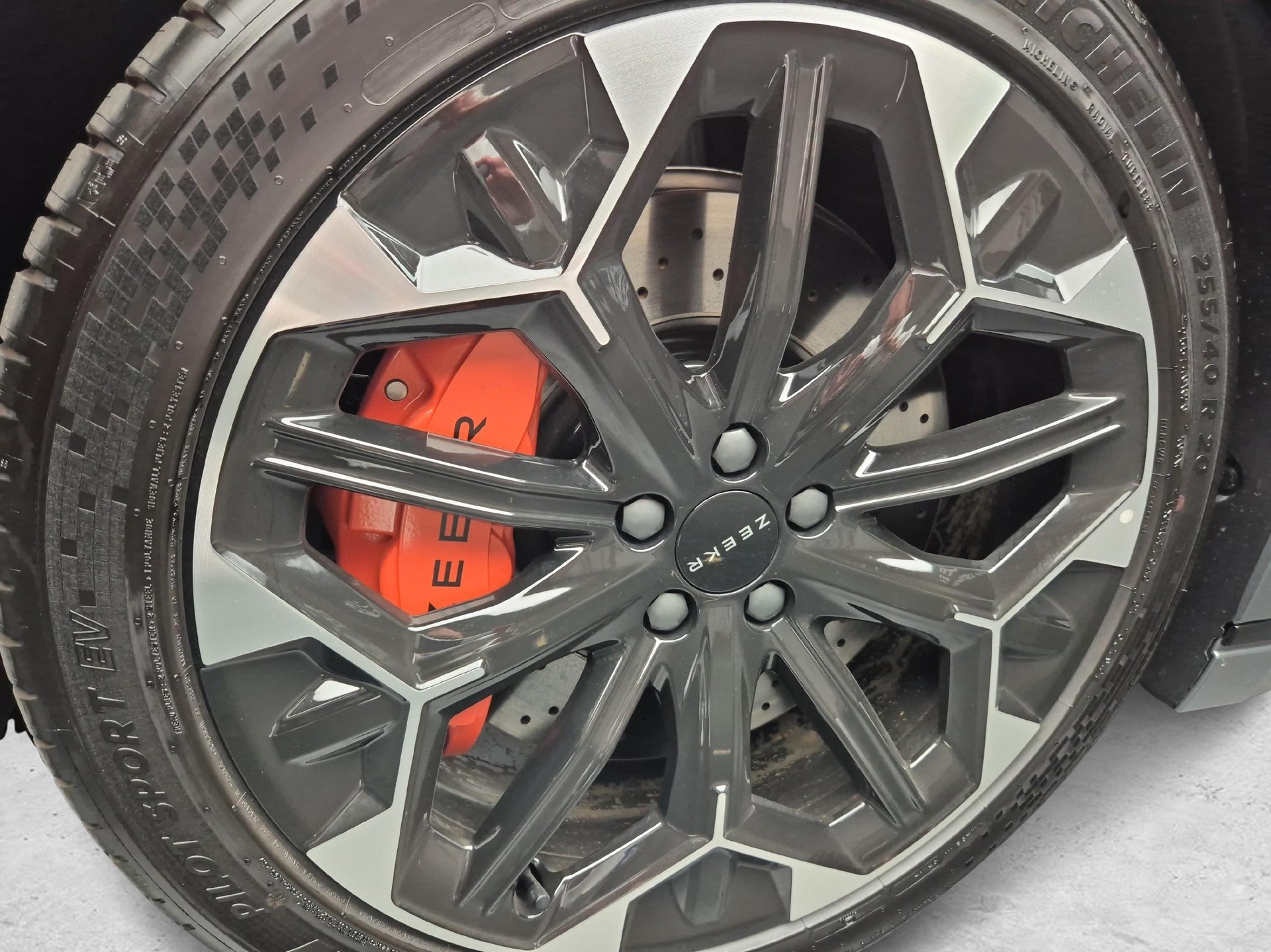 ZEEKR 7GT Privilege AWD - ab 1.29% Leasing-image-17