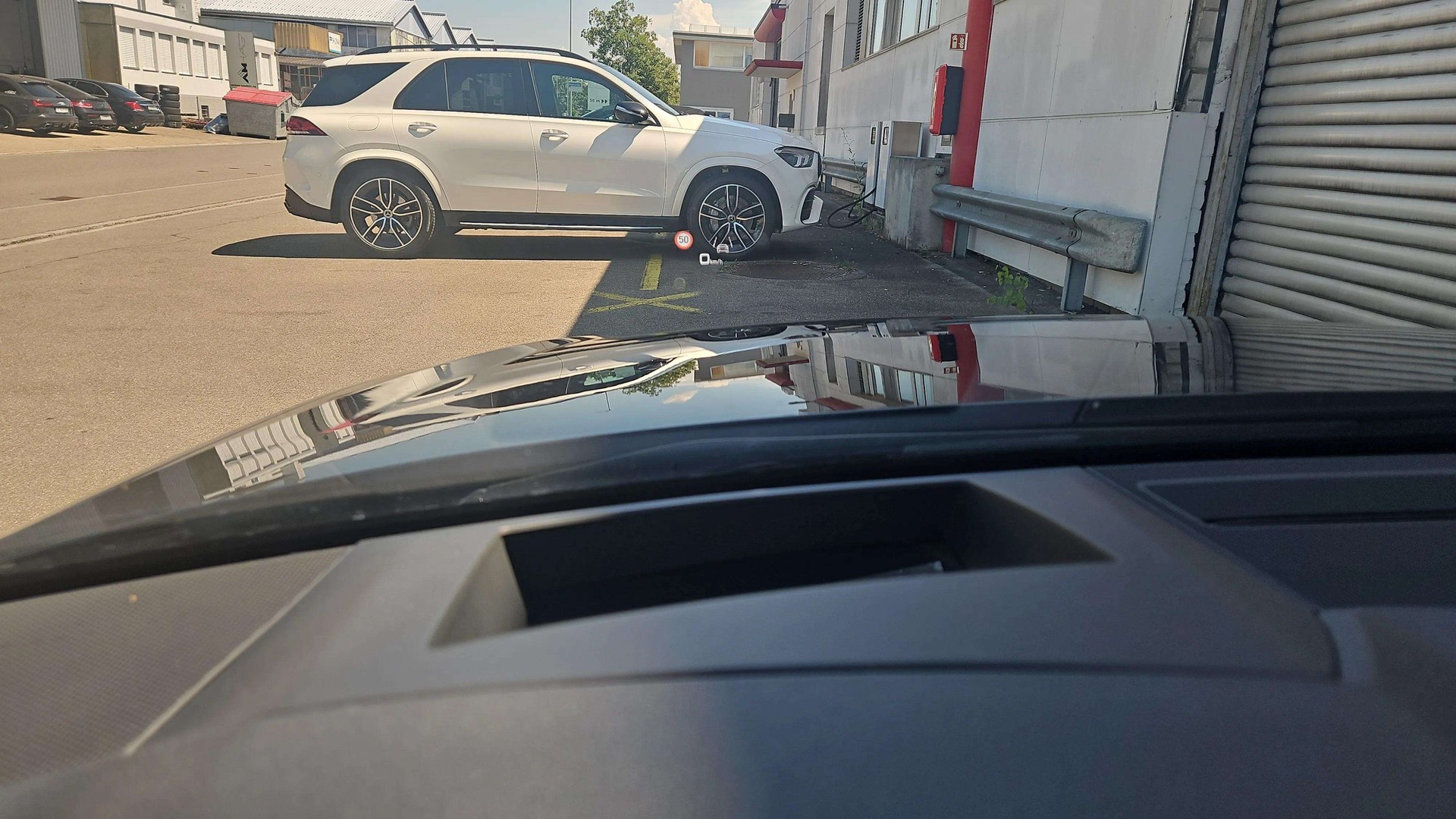 AUDI A6 Avant 40 TDI Sport quattro S-tronic S line mit AHK & 360° Kameras-image-27
