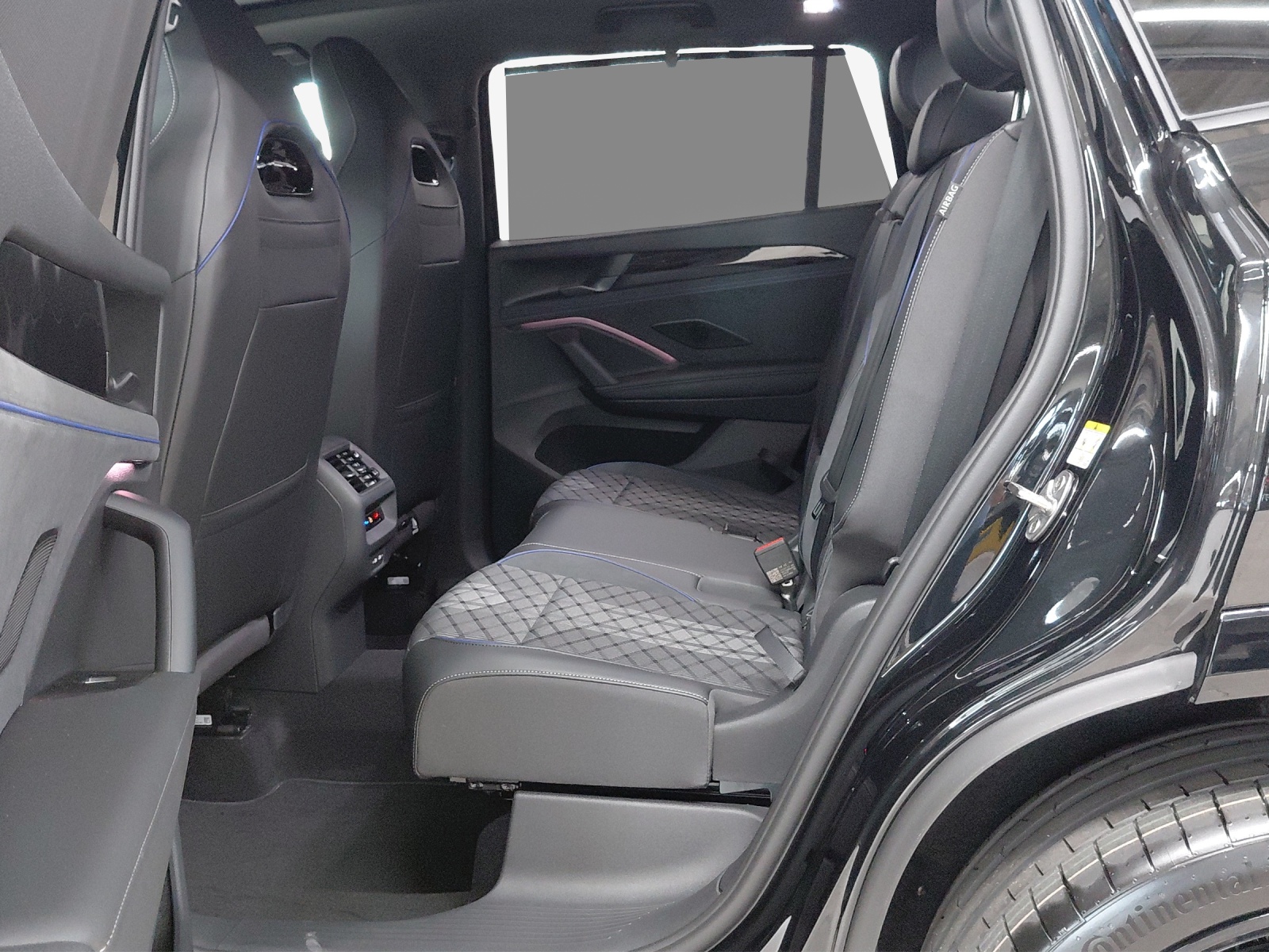 VW Tayron 2.0 TSI R-Line Plus DSG 4Motion-image-11