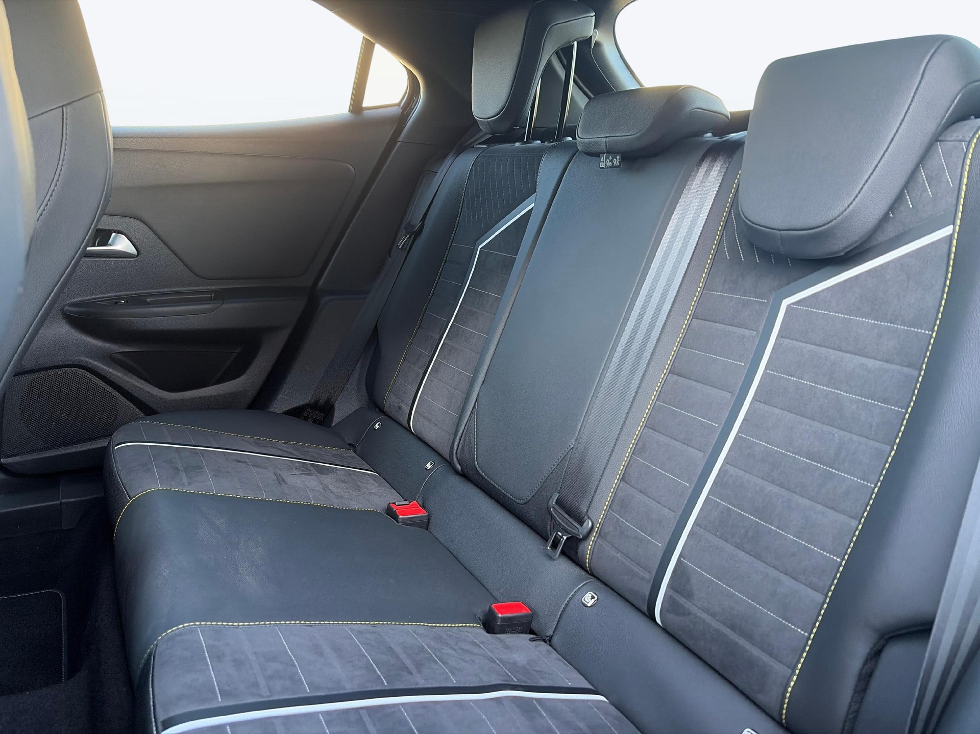 OPEL Mokka-e GSe-image-5