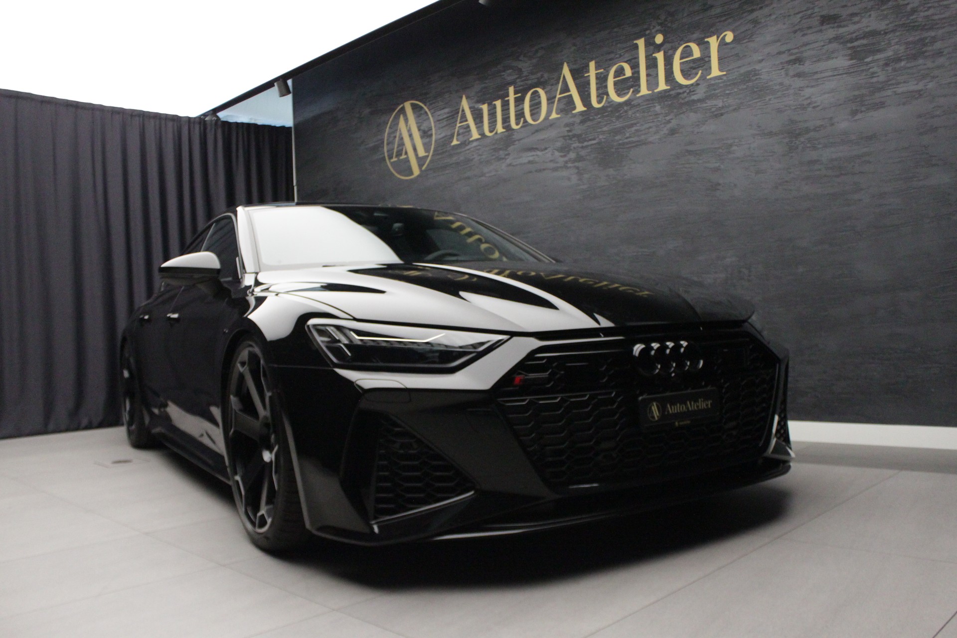 AUDI RS7 Sportback MHEV Performance-showroom-element-1