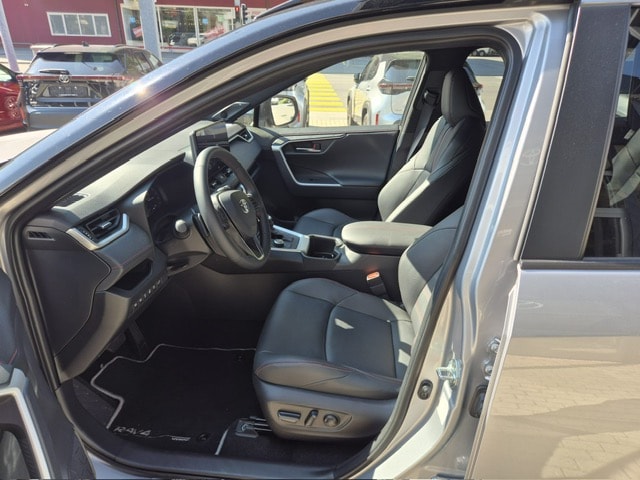TOYOTA RAV-4 2.5 PHEV Platinum e-CVT 4WD-image-5