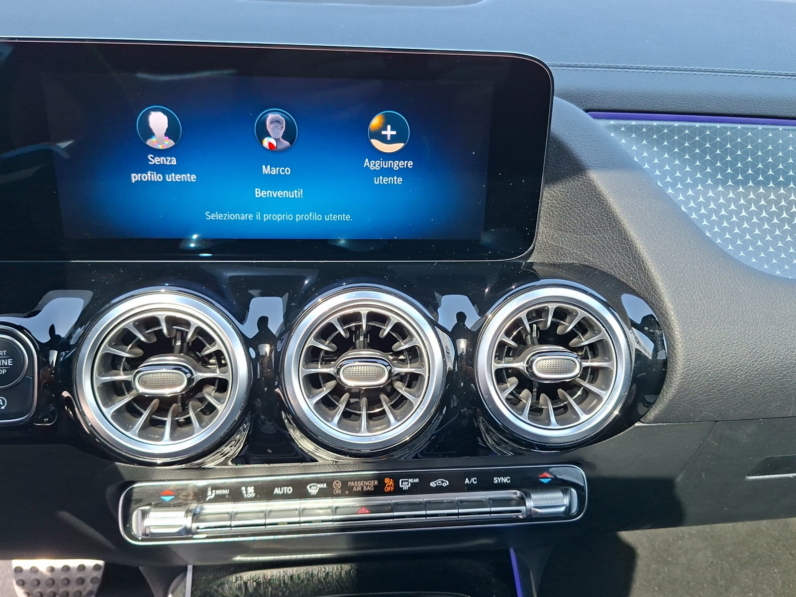 MERCEDES-BENZ GLA AMG 45 S 4Matic+ 8G-DCT-image-10
