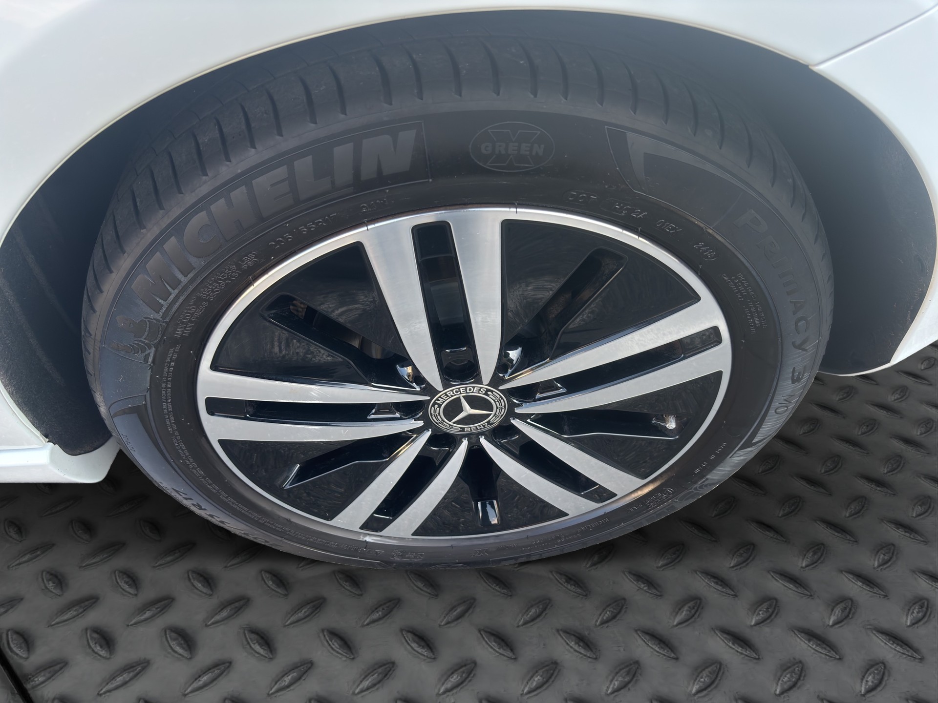 MERCEDES-BENZ A 250 Style 7G-DCT-image-17