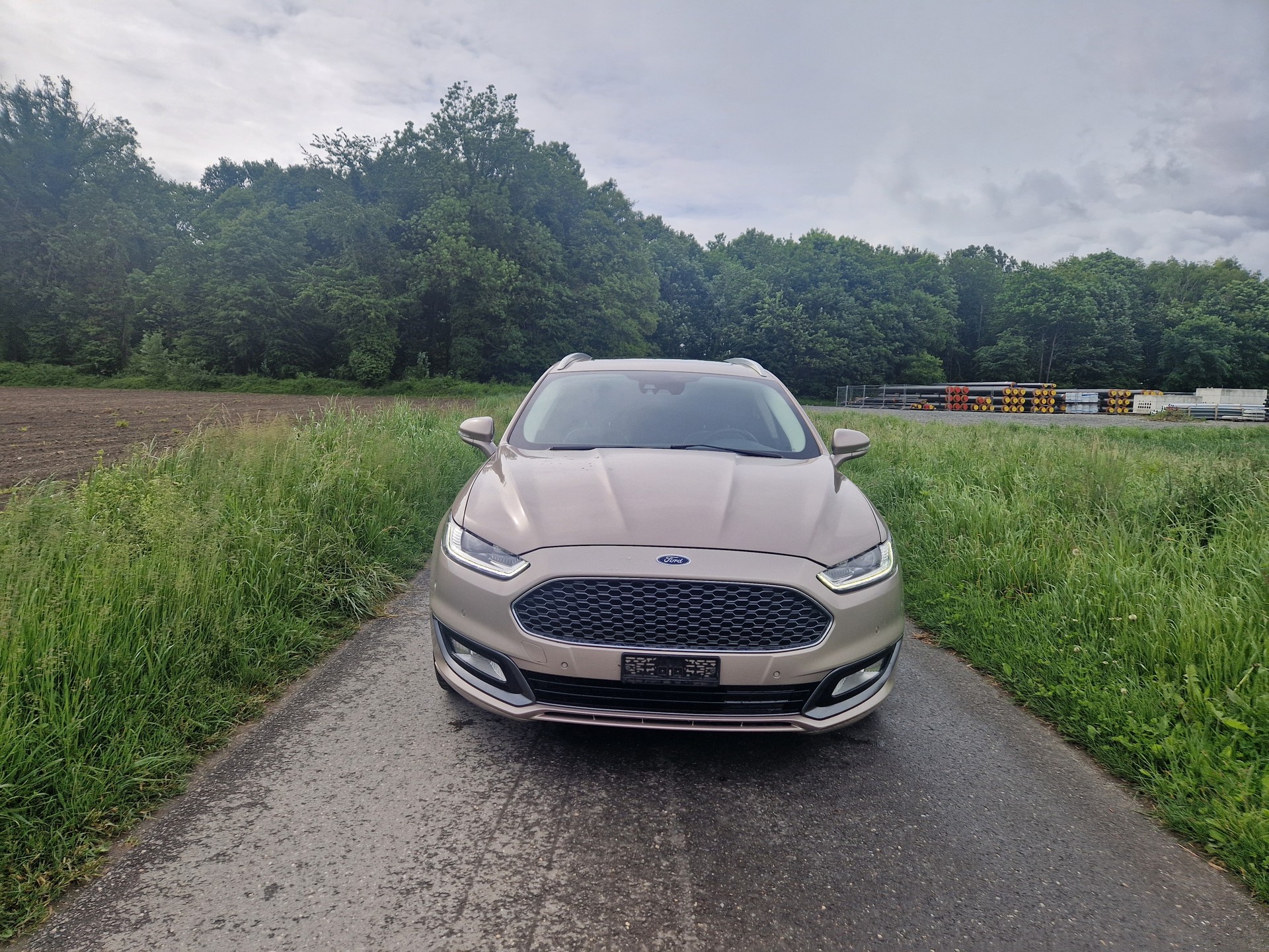FORD Mondeo 2.0 TDCi Vignale AWD PowerShift-image-1