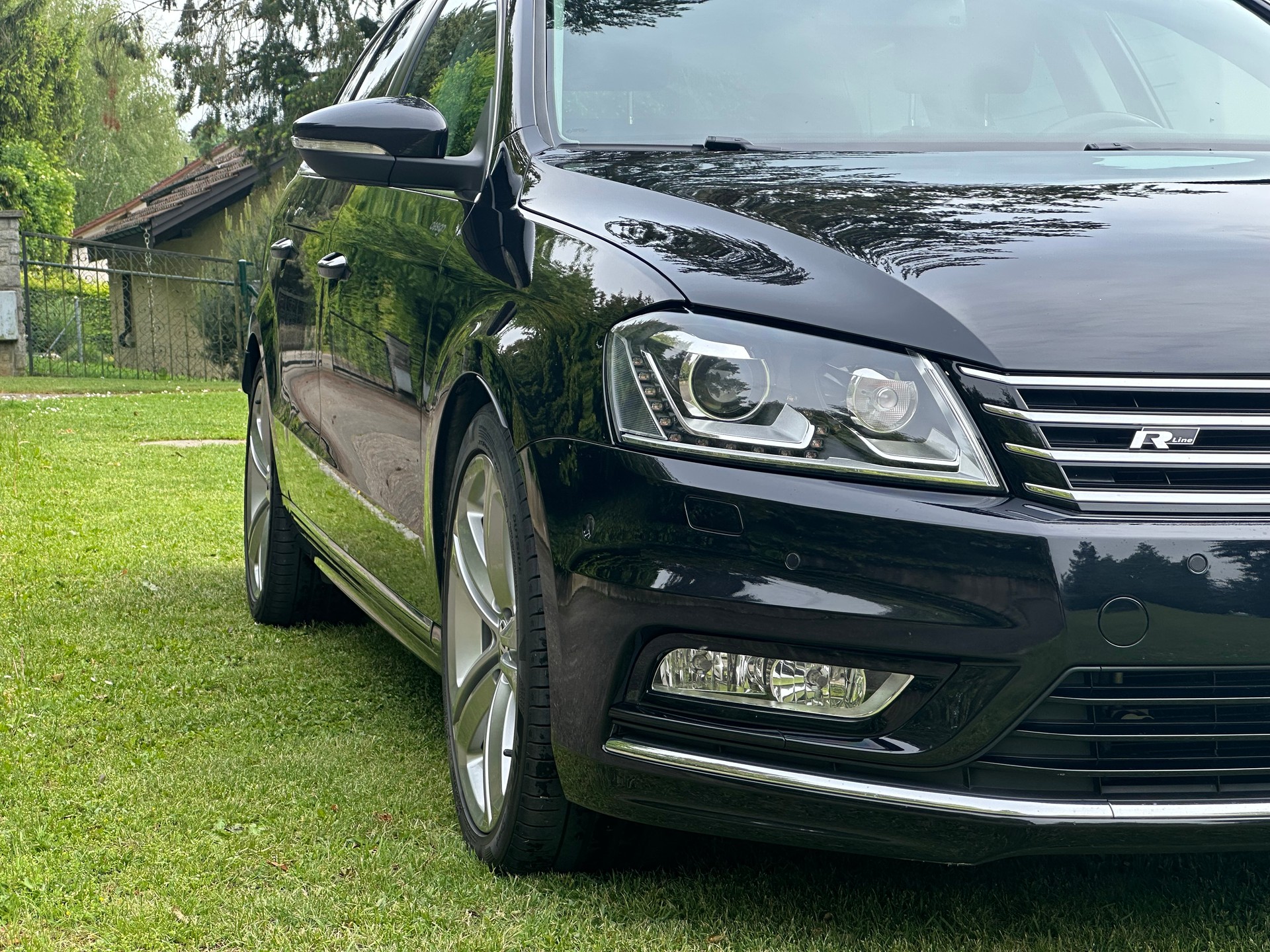 VW Passat Variant 2.0 TDI BMT R-Line 4MDSG-image-3