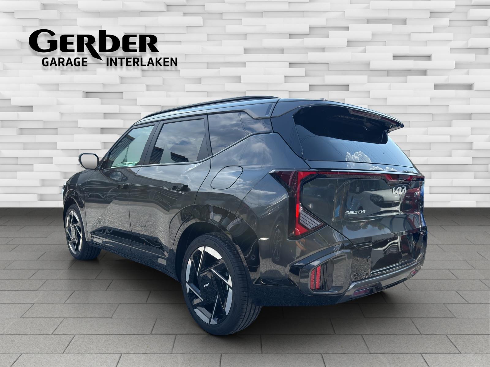 KIA Seltos 1.6 T-GDi GT-Line-showroom-element-3