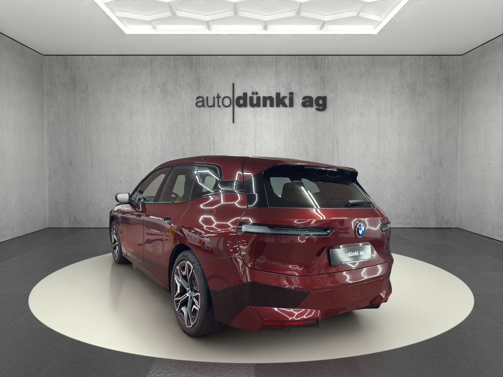 BMW iX xDrive50-showroom-element-2