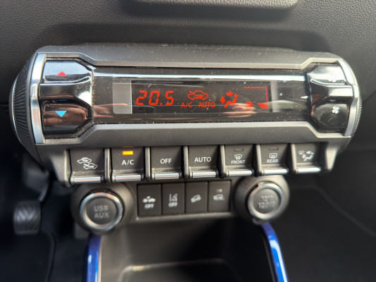 SUZUKI Ignis 1.2i Piz S T Hy 4x4-image-12