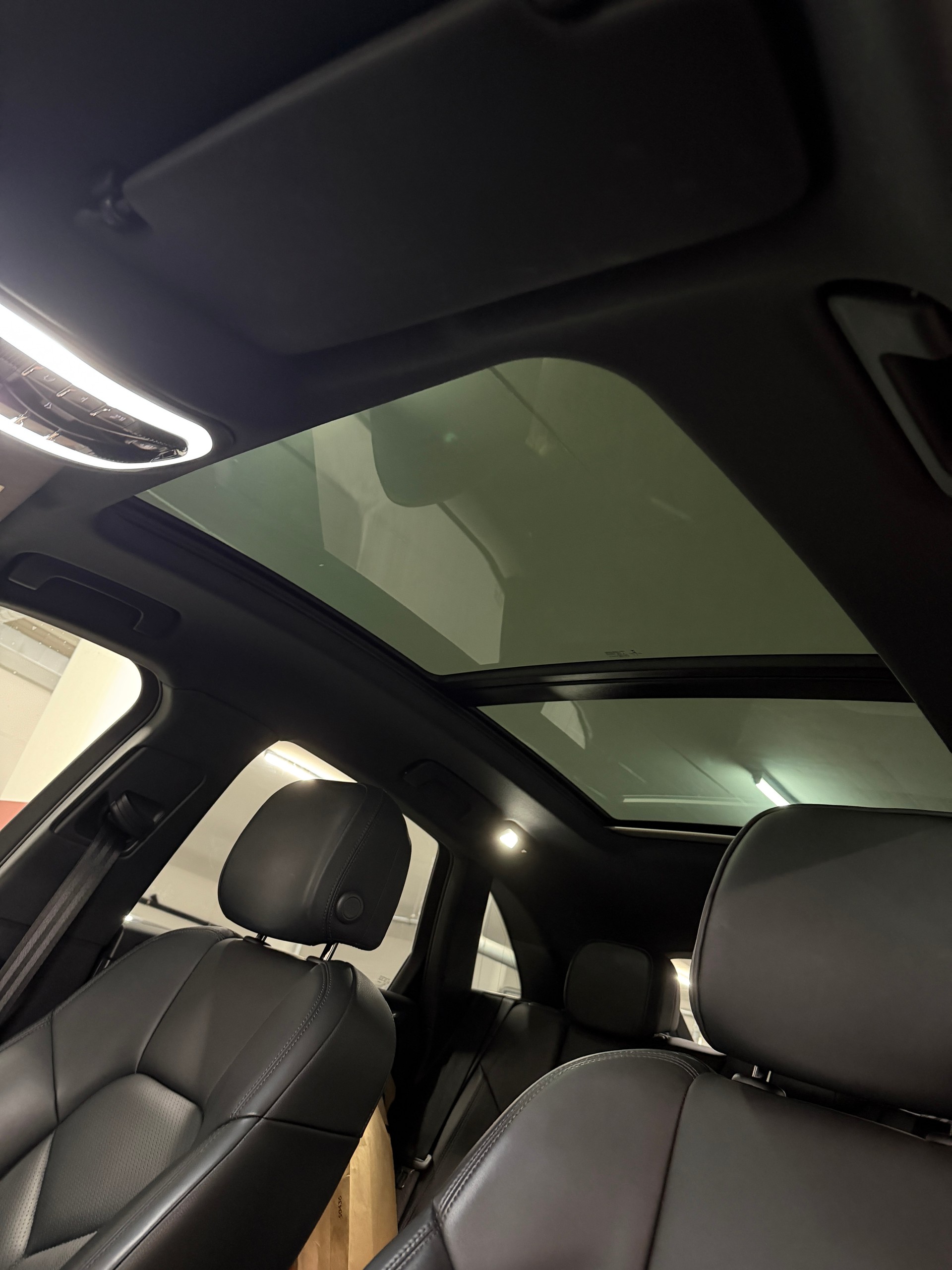 PORSCHE Macan-image-9