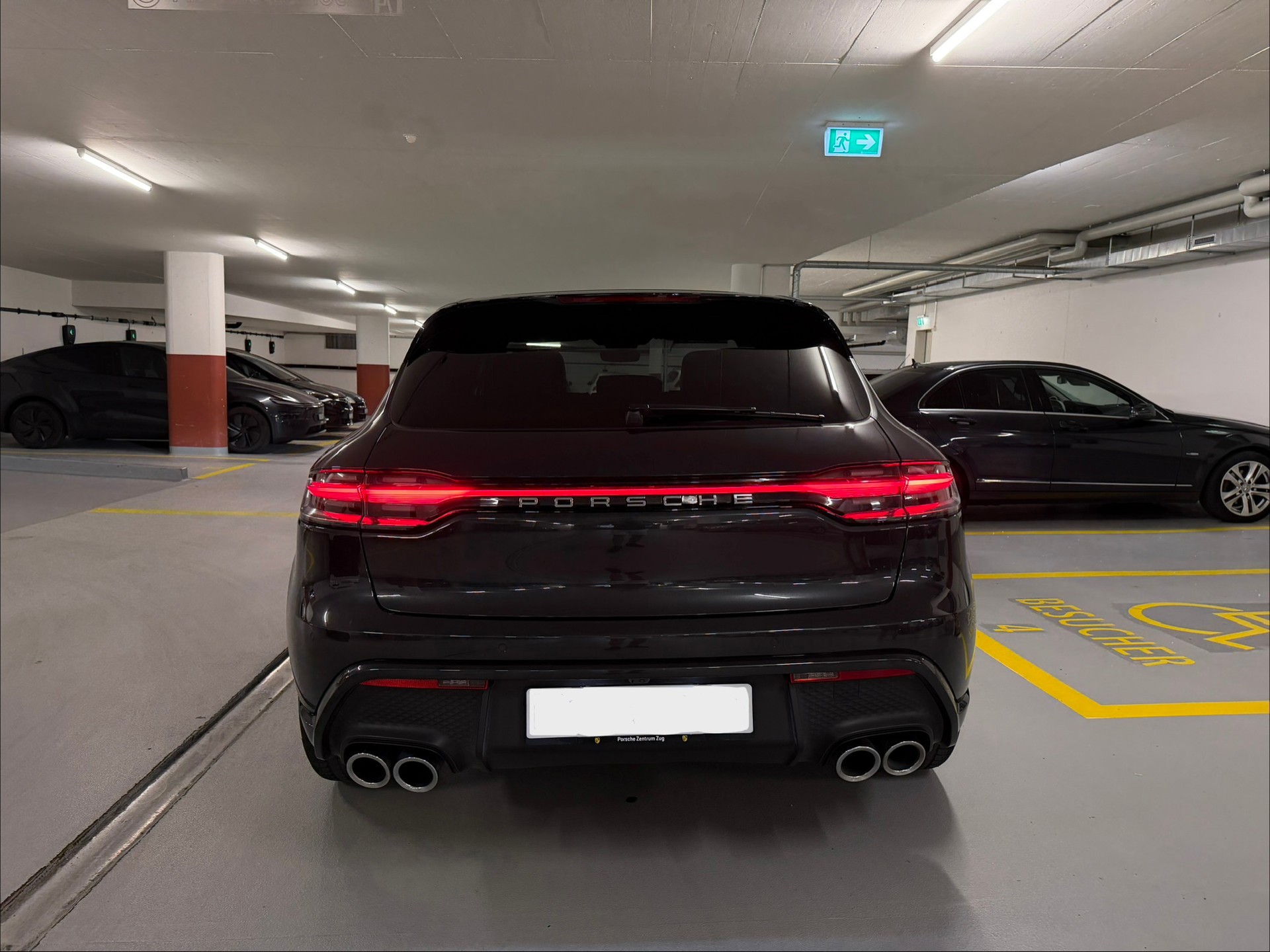 PORSCHE Macan-image-3