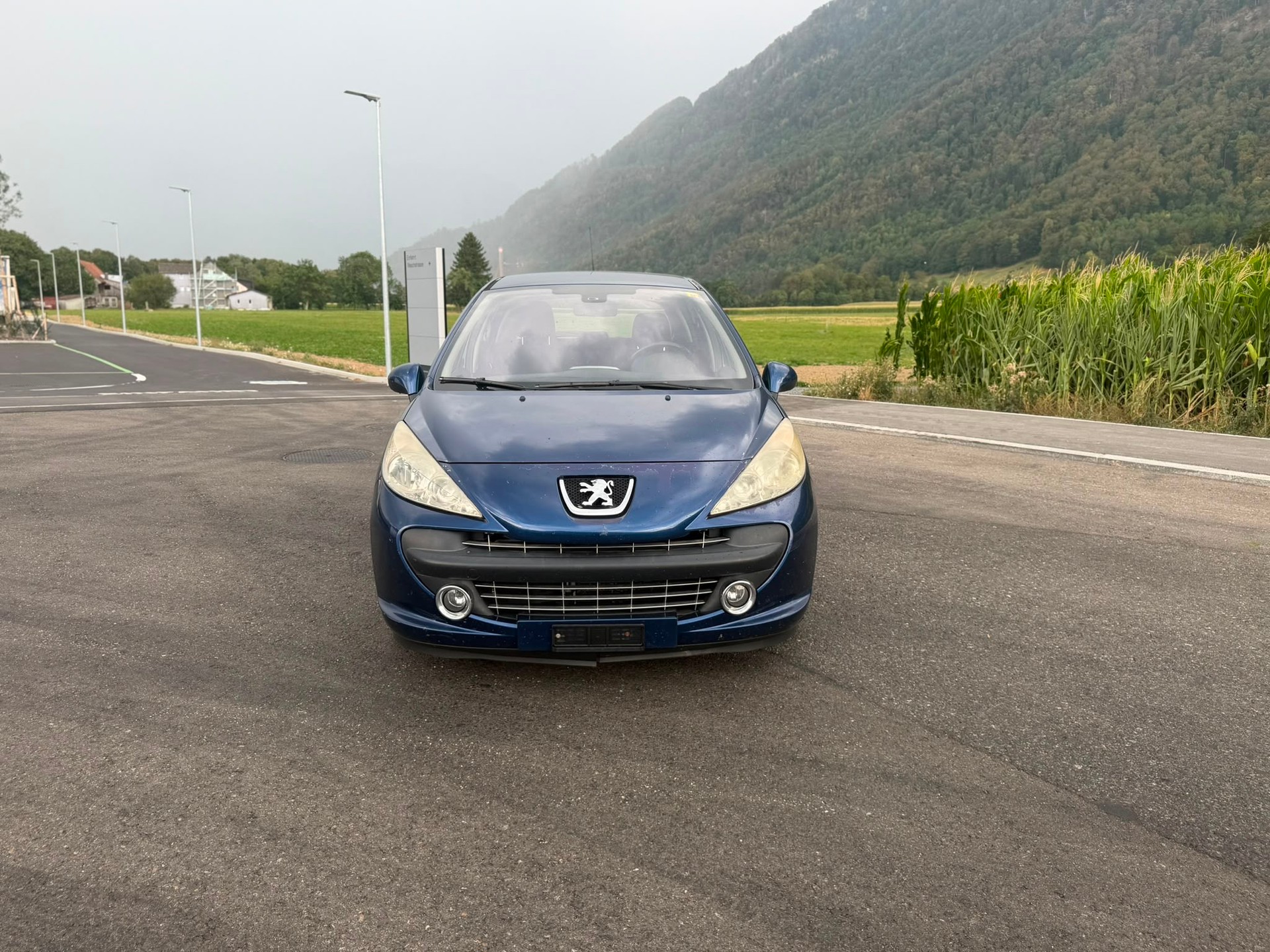 PEUGEOT 207 1.6 16V XT-image-3