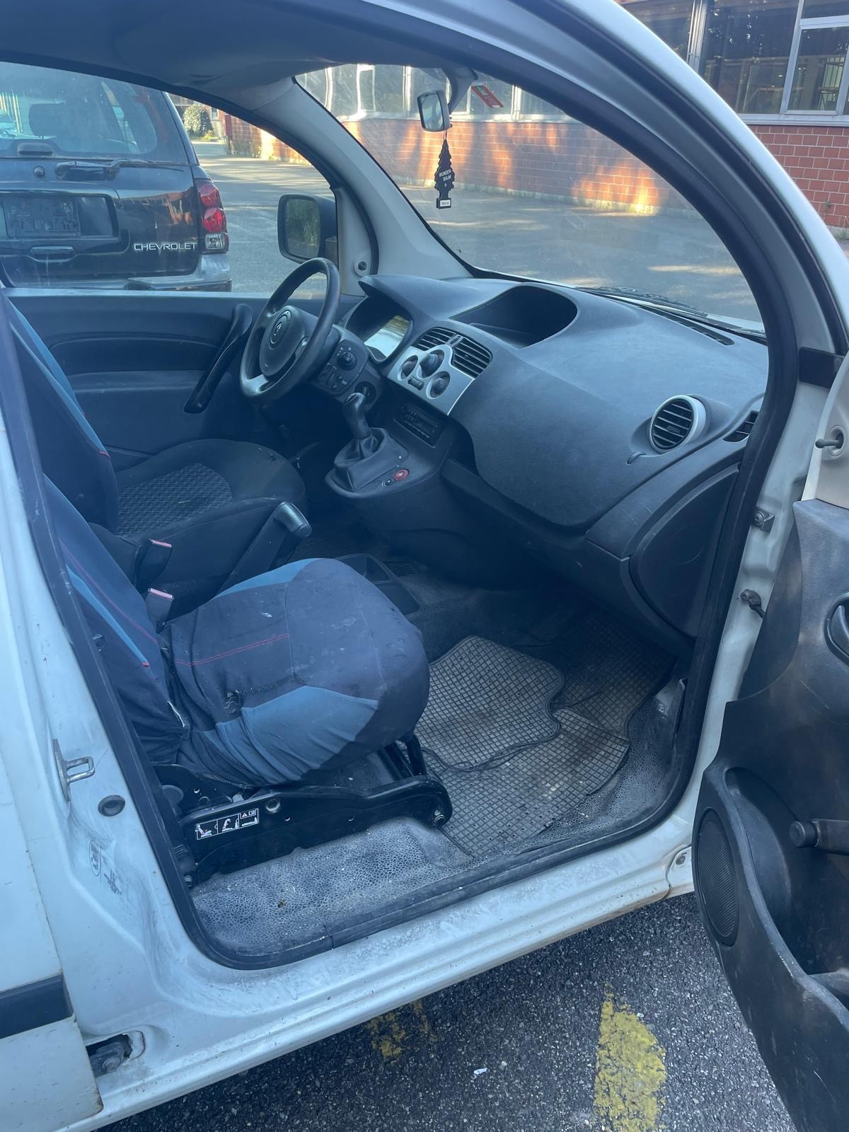 RENAULT Kangoo Maxi dCi 90 Business 2 Plätze / 2 places-image-6