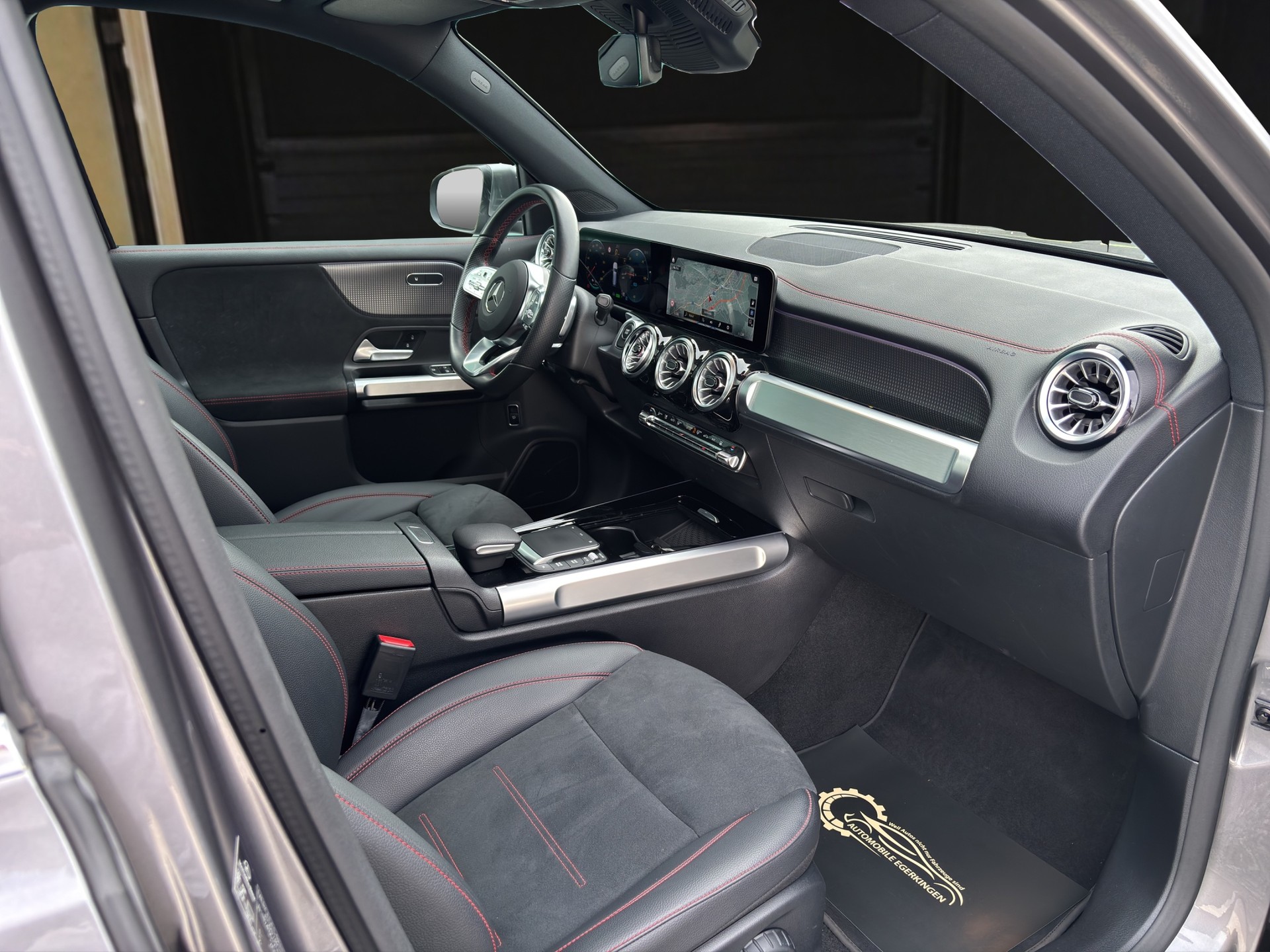 MERCEDES-BENZ EQB 350 AMG Line 4matic-image-9