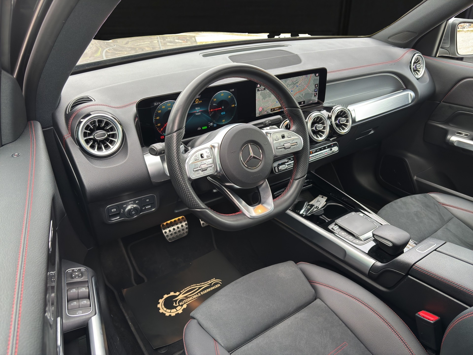 MERCEDES-BENZ EQB 350 AMG Line 4matic-image-8
