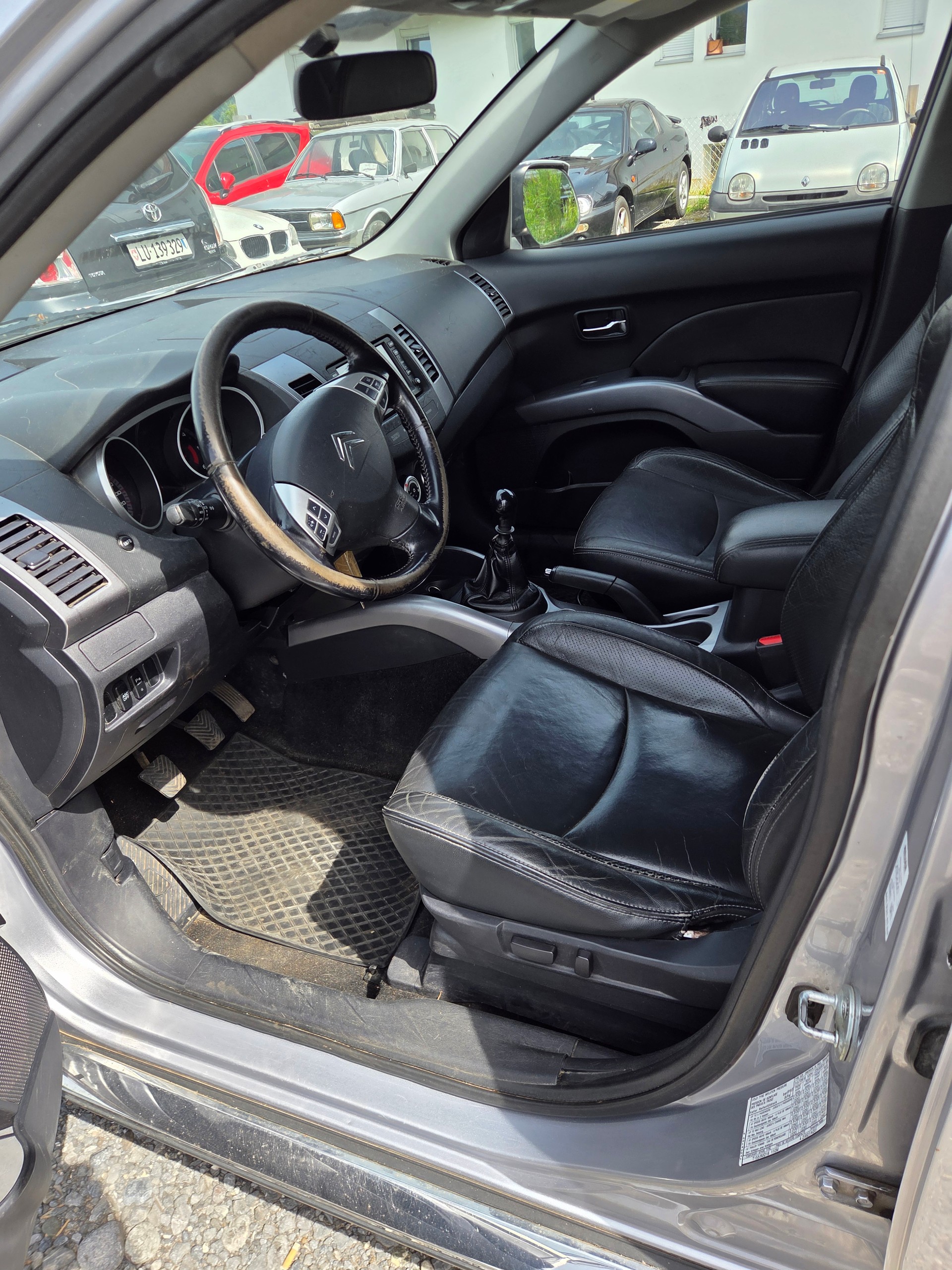 CITROEN C-Crosser 2.2 HDi Exclusive-image-6