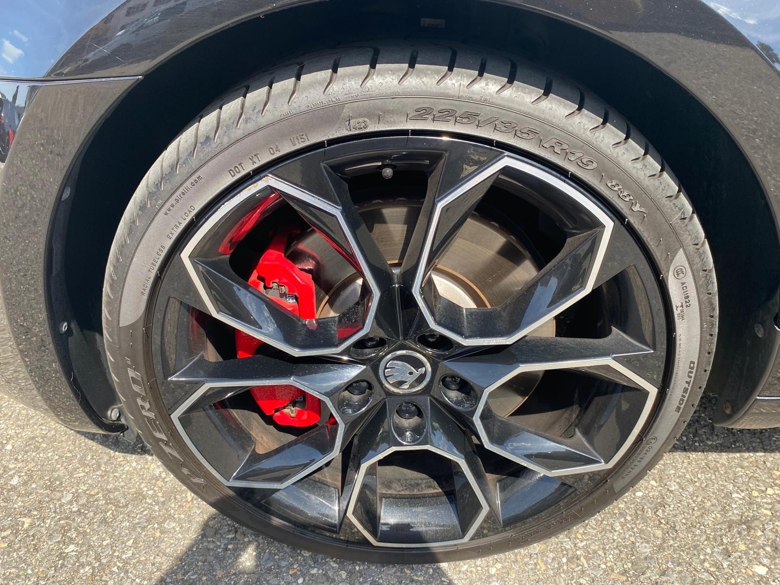 SKODA Octavia Combi 2.0 TSI RS 230 DSG-image-7