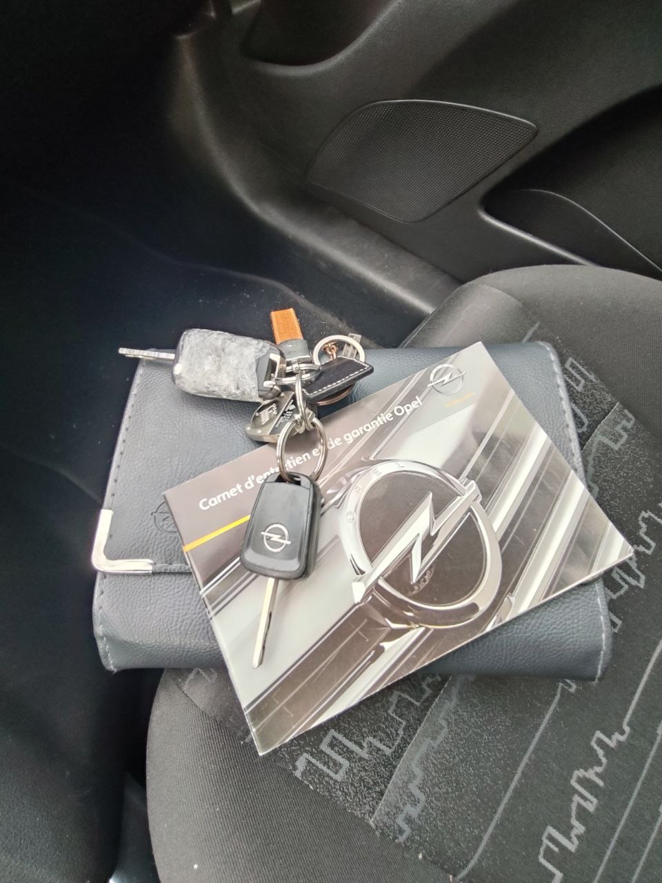 OPEL Meriva 1.4 Turbo Cosmo-image-12