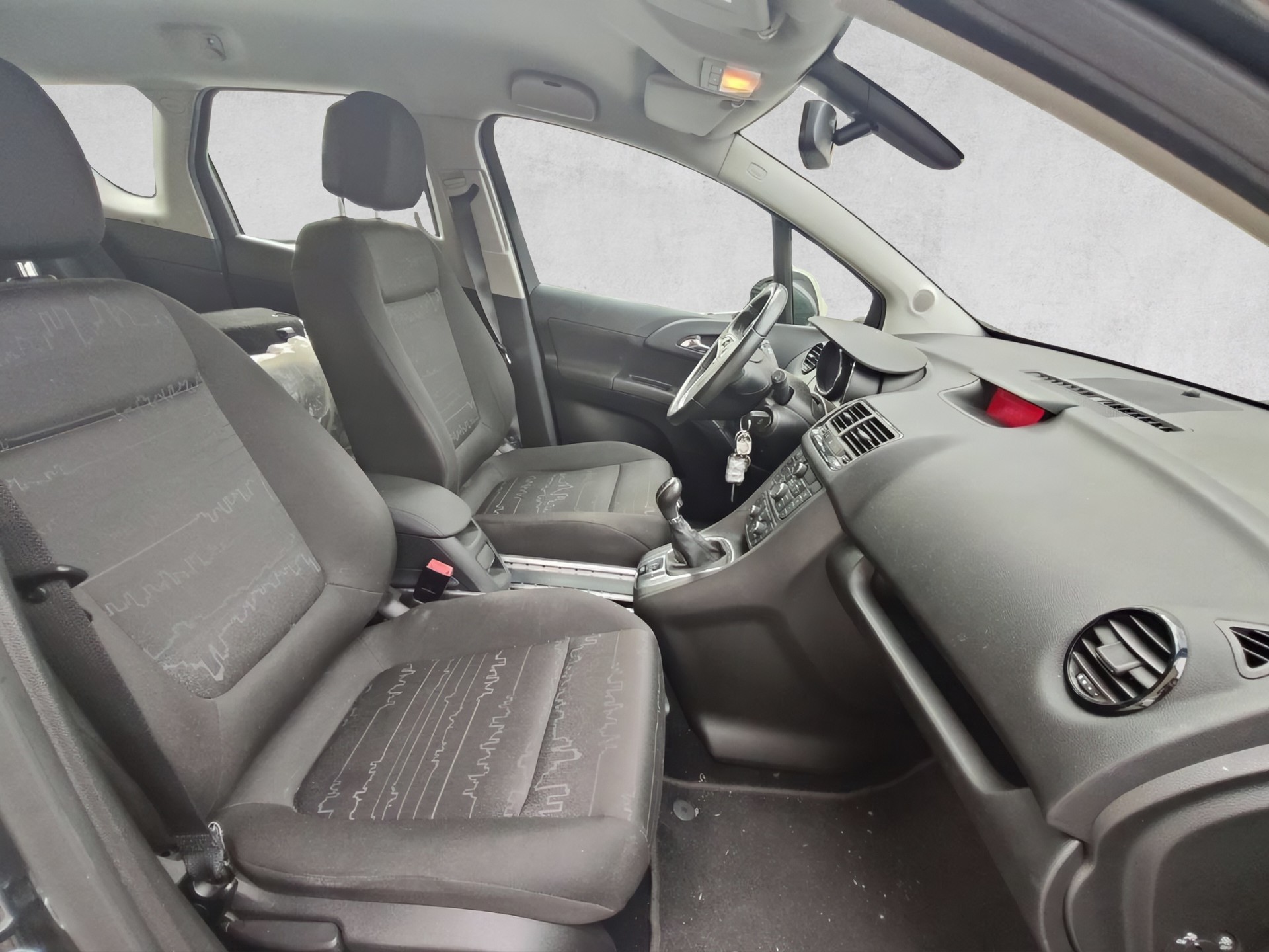 OPEL Meriva 1.4 Turbo Cosmo-image-10