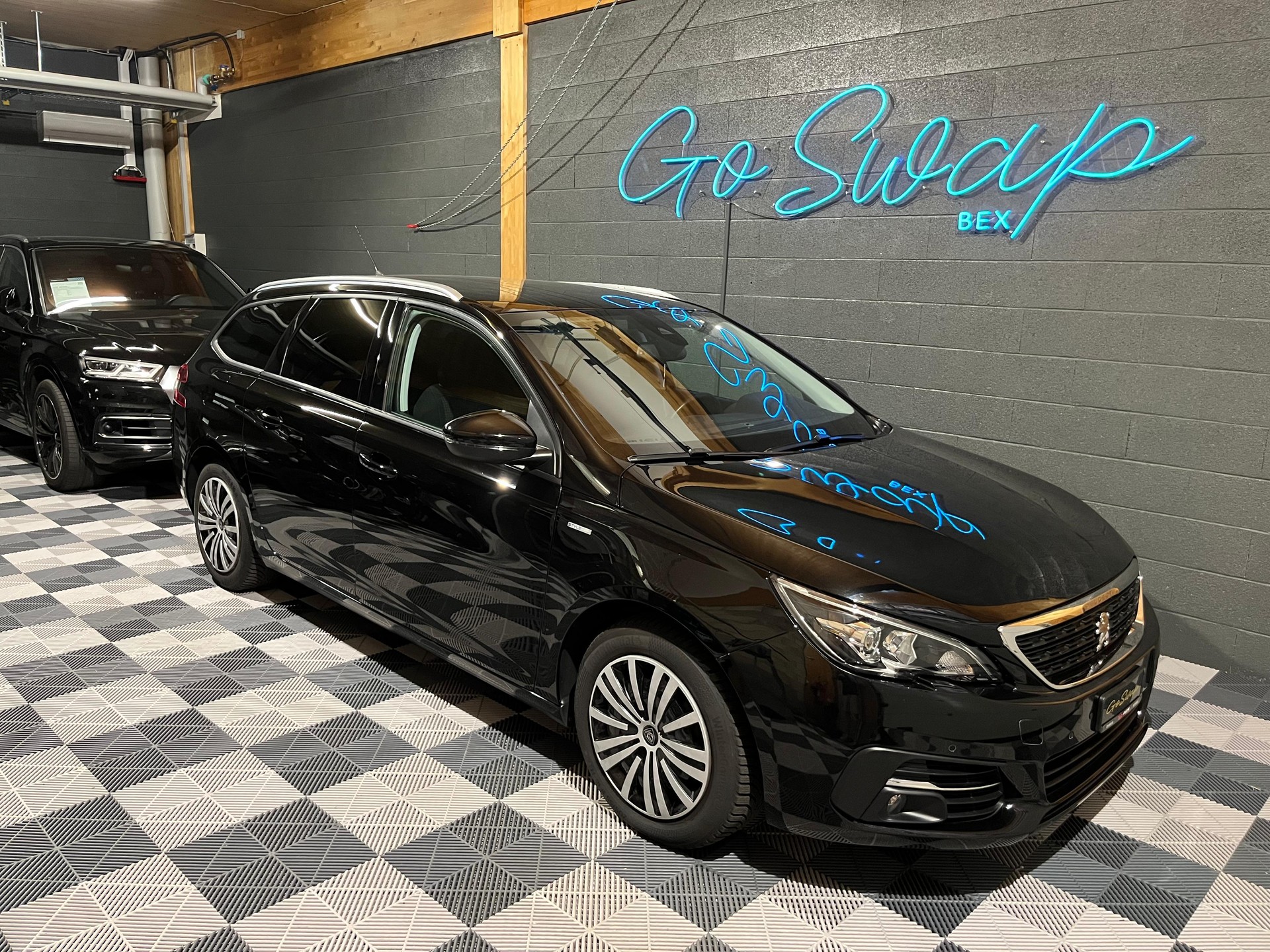 PEUGEOT 308 SW 1.2 Pure Tech Style EAT8