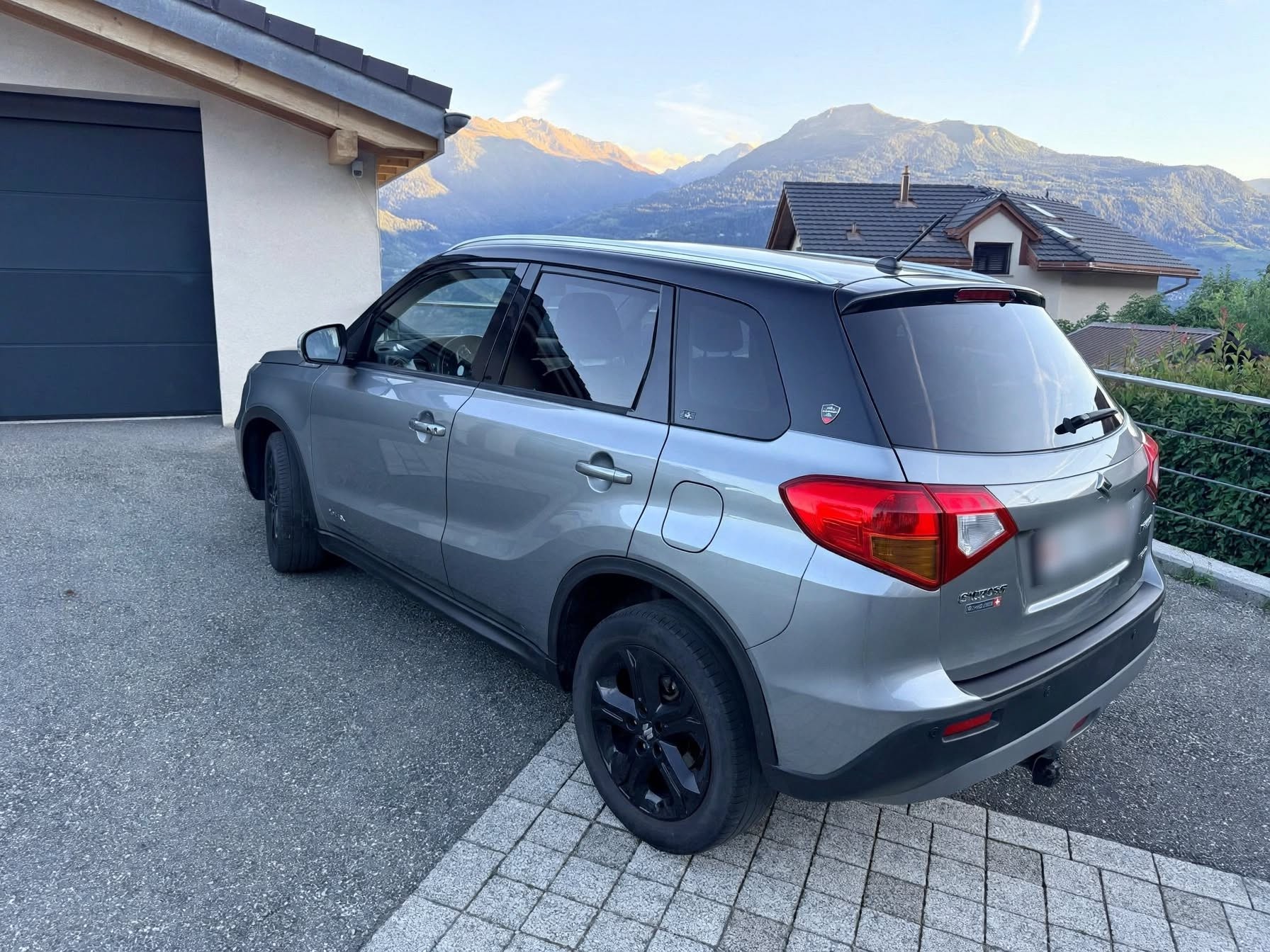 SUZUKI 1.4 T Piz Sulai Top 4x4-image-3