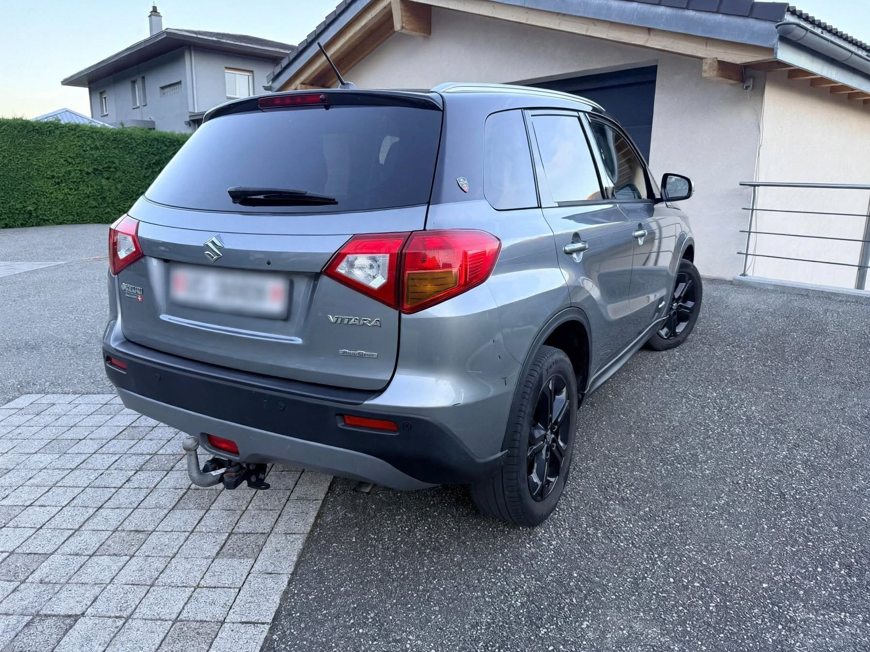 SUZUKI 1.4 T Piz Sulai Top 4x4-image-2