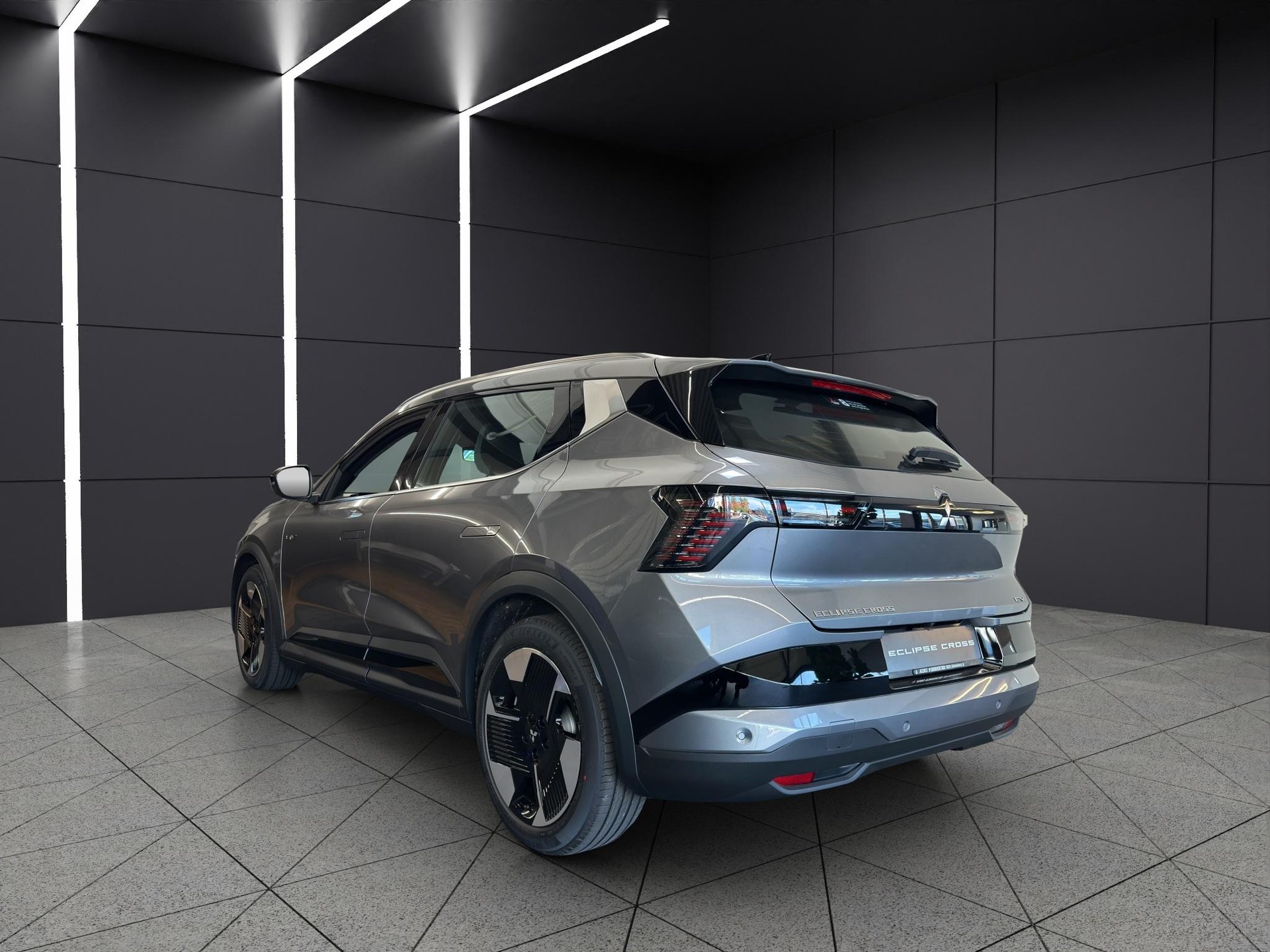 MITSUBISHI Eclipse Cross Inform-showroom-element-2
