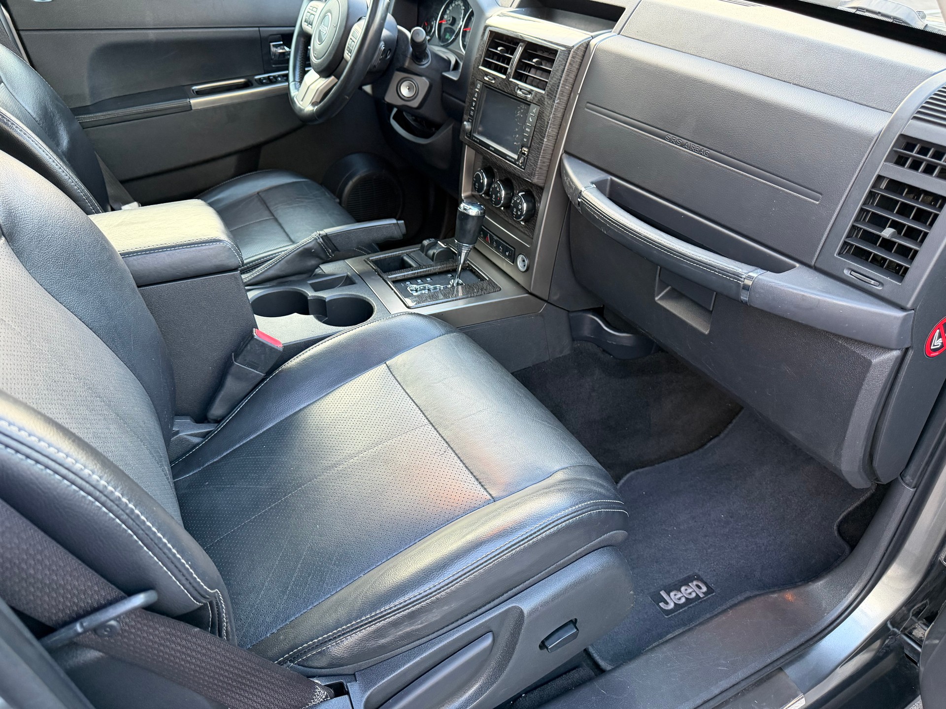 JEEP Cherokee 2.8 CRD Limited Automatic-image-15