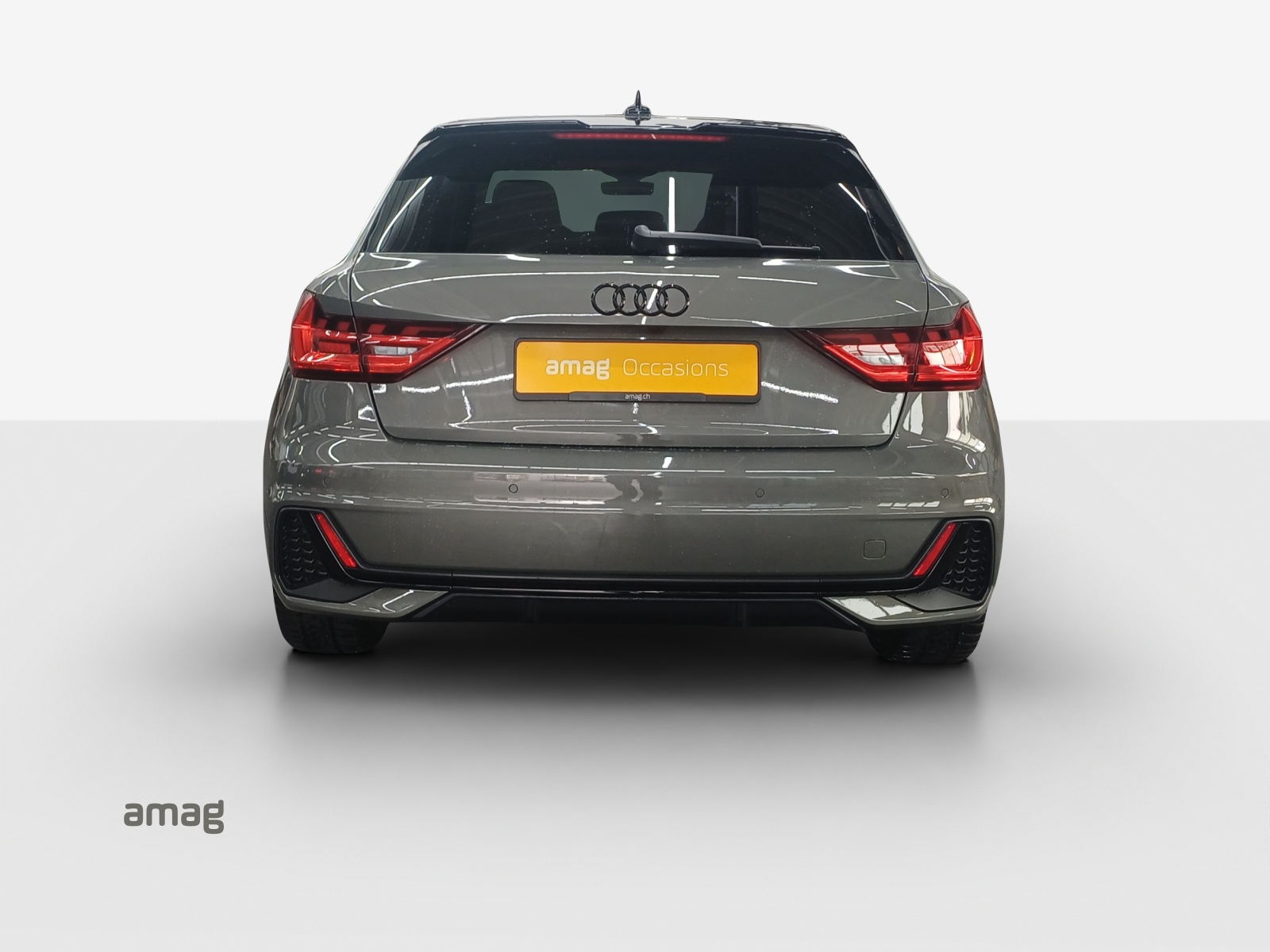 AUDI A1 Sportback 35 TFSI S Line S-tronic-showroom-element-3