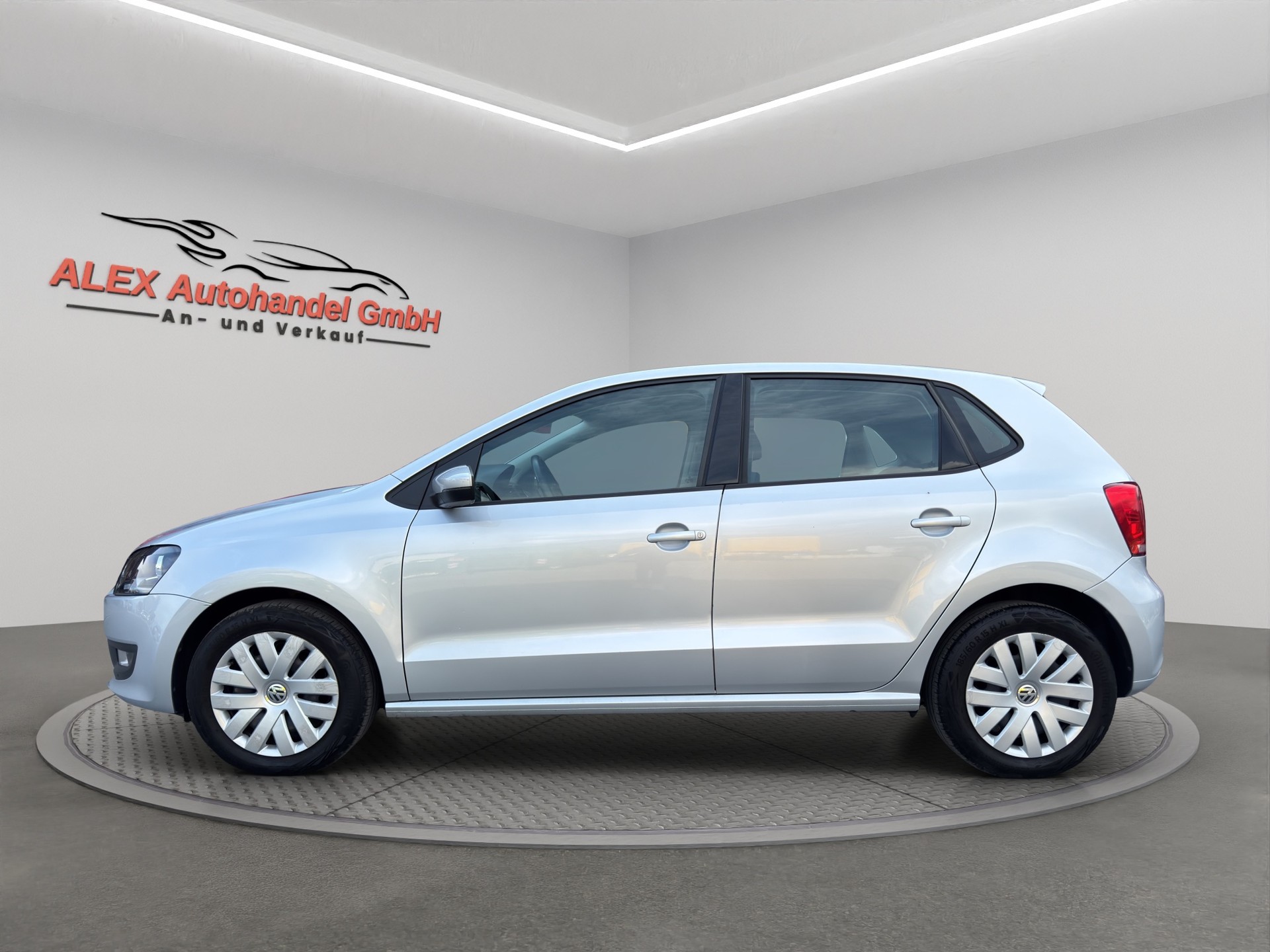 VW Polo 1.2 TSI Comfortline DSG-image-2