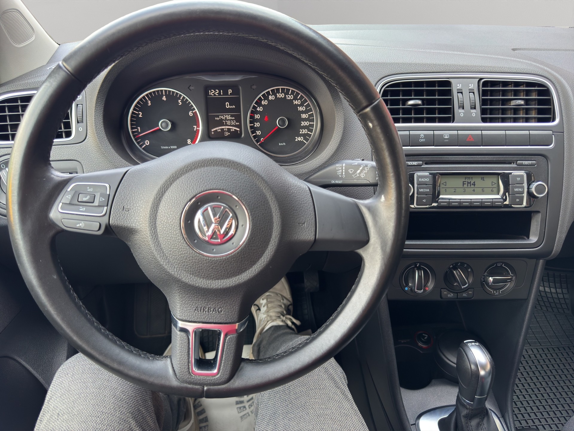 VW Polo 1.2 TSI Comfortline DSG-image-13
