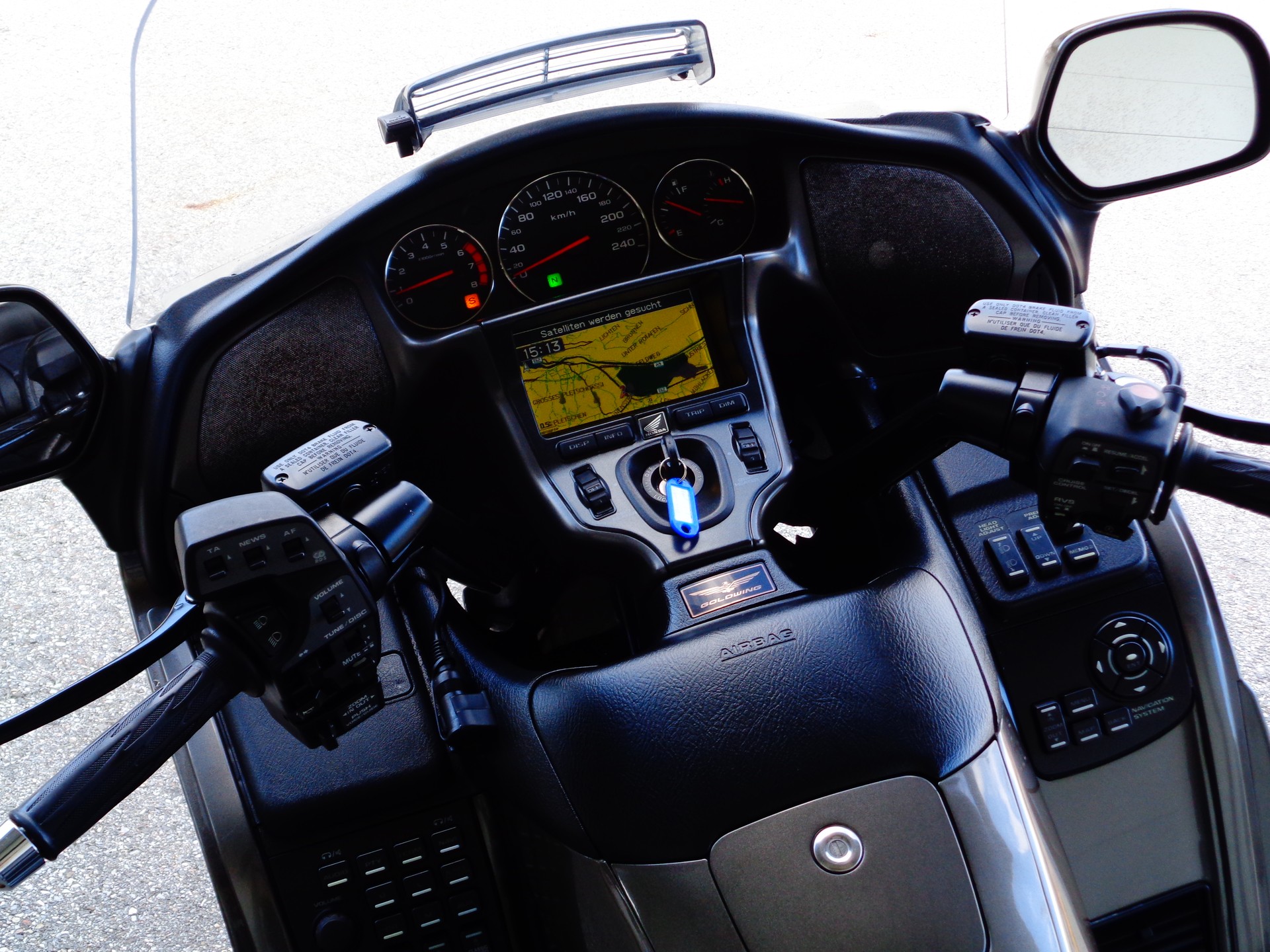 HONDA GL 1800 A Goldwing Airbag / GPS-image-3