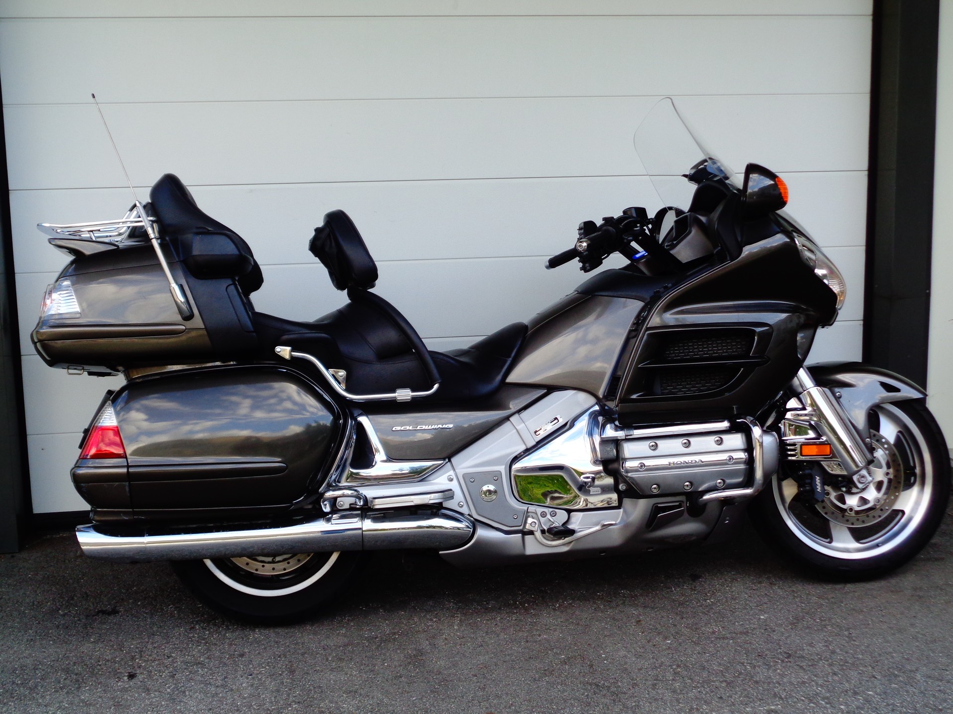 HONDA GL 1800 A Goldwing Airbag / GPS-image-2