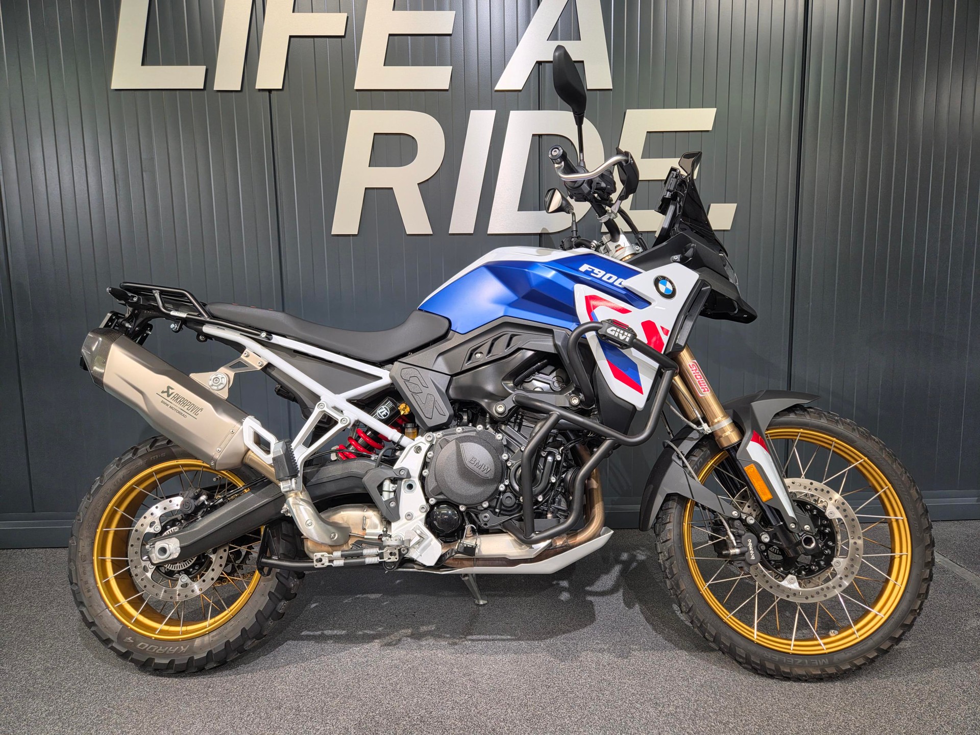 BMW F 900 GS