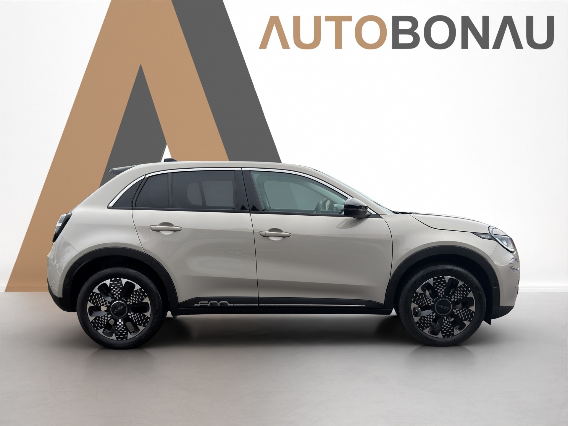 FIAT 600 1.2 Hybrid La Prima-image-5