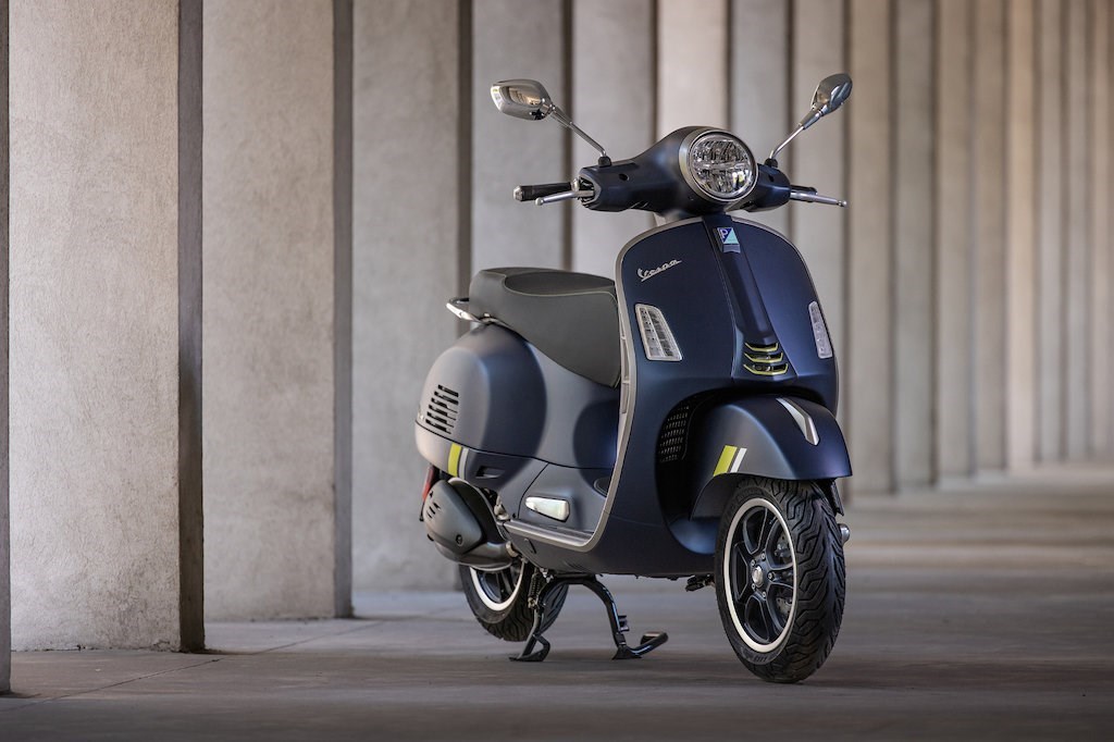 PIAGGIO Vespa GTS 125 Super Tech ABS-image-1