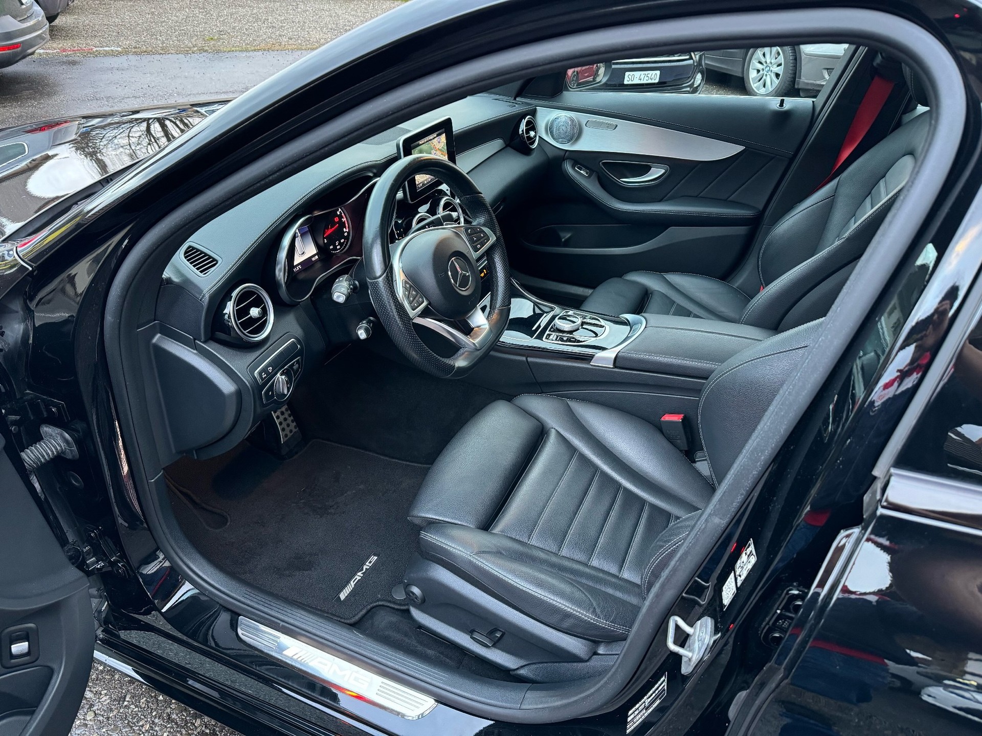 MERCEDES-BENZ C 43 AMG 4Matic 9G-Tronic-image-12