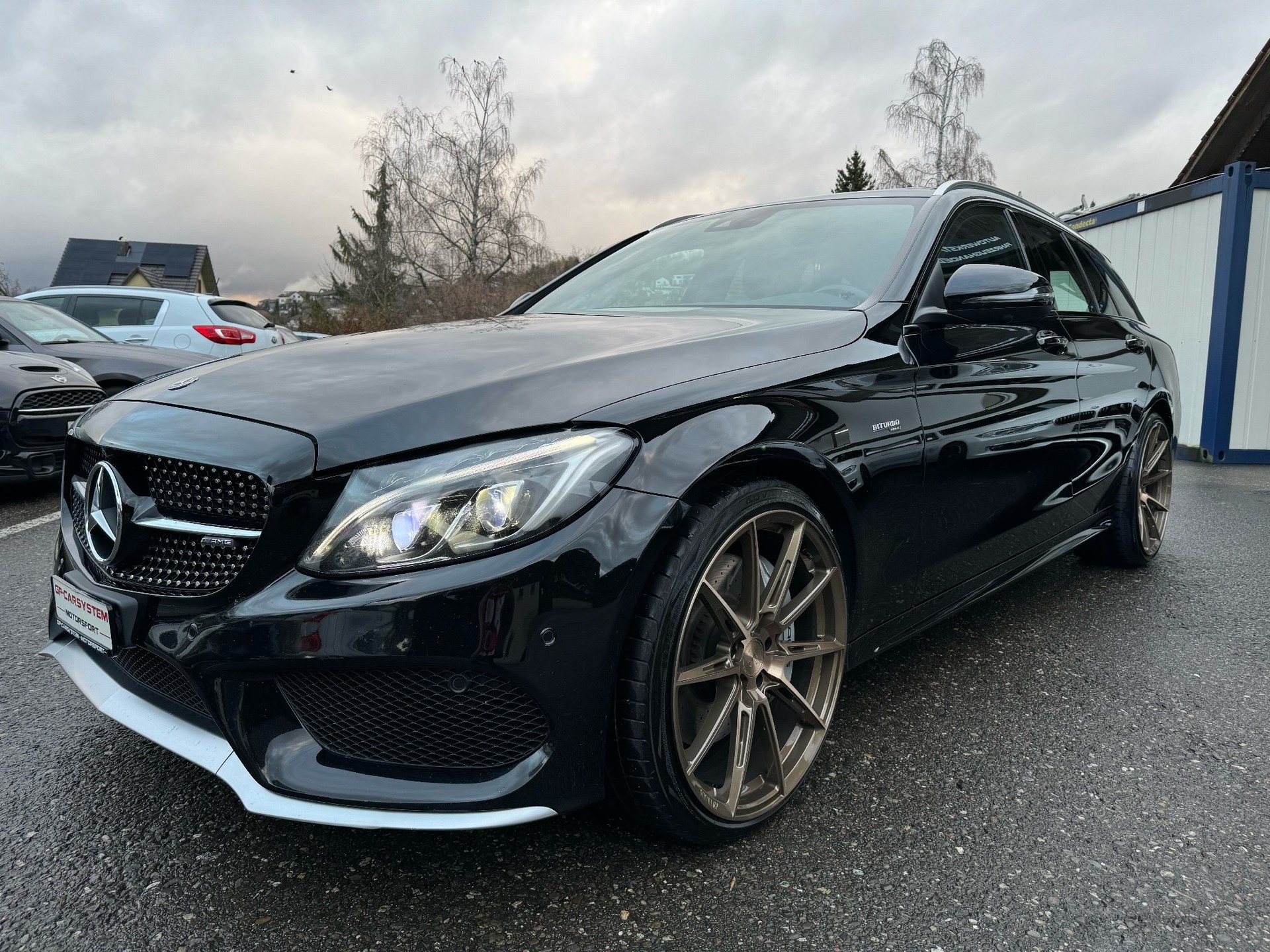 MERCEDES-BENZ C 43 AMG 4Matic 9G-Tronic-image-3