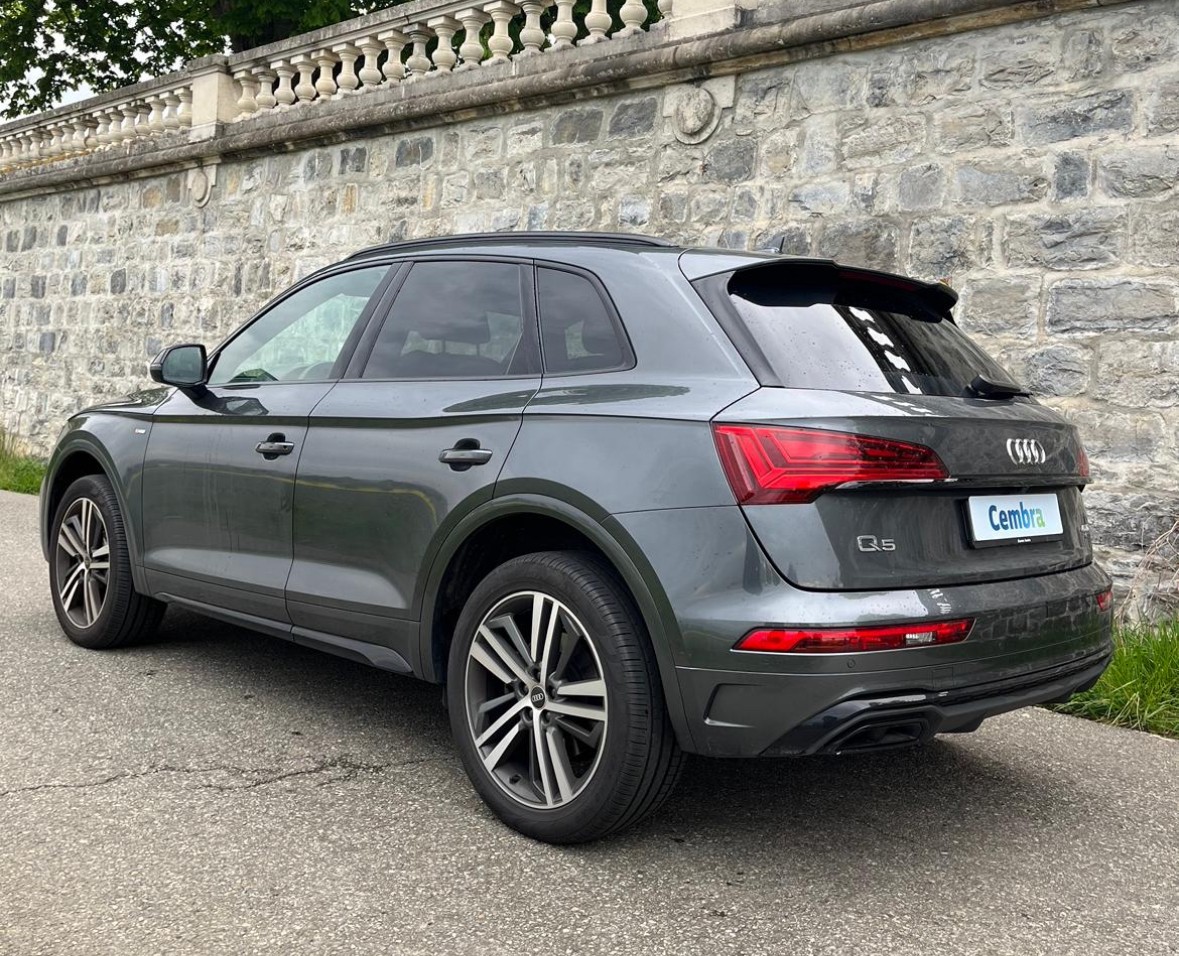 AUDI Q5 40 TDI Black Edition quattro S-tronic-showroom-element-3