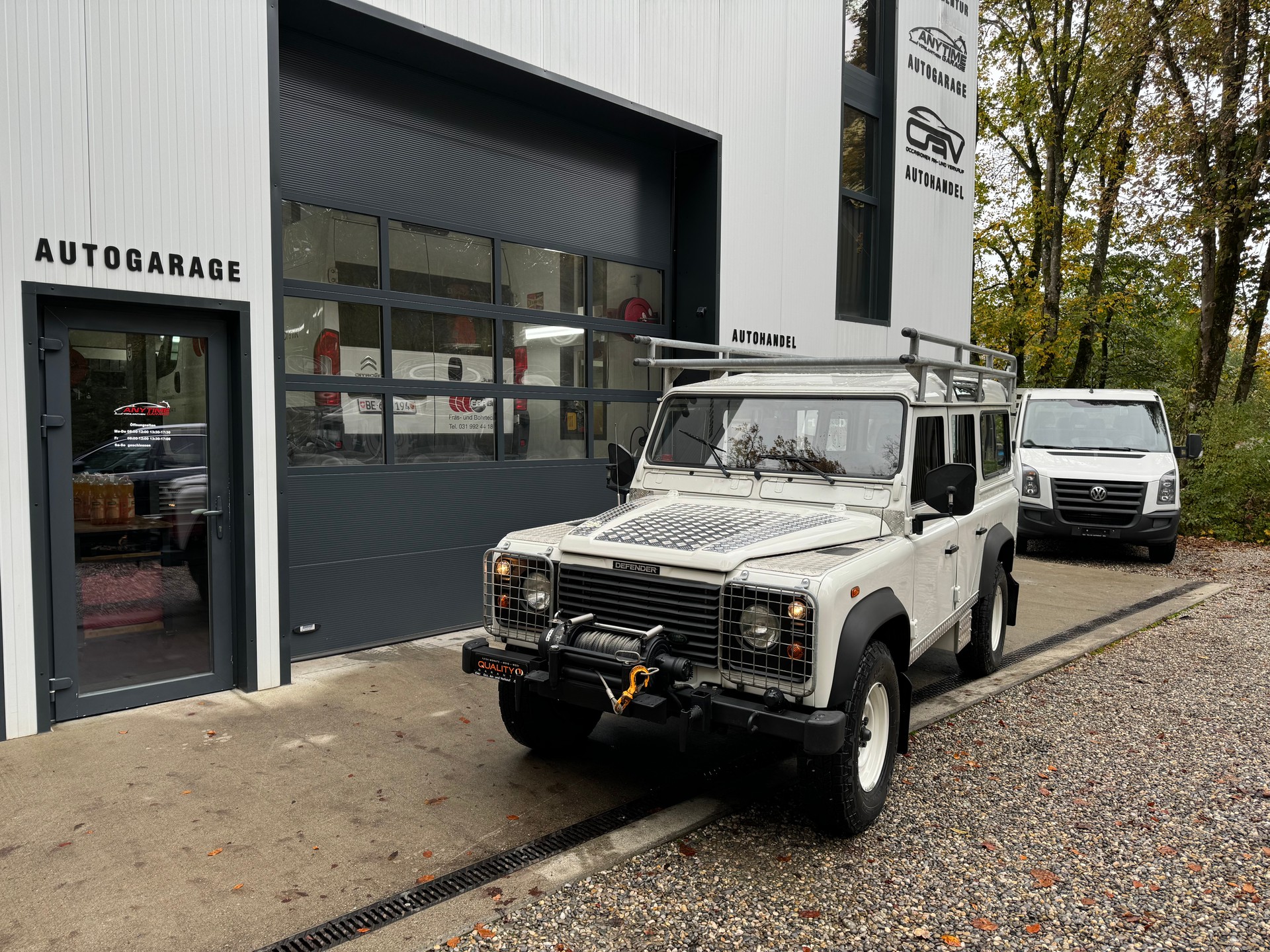LAND ROVER Defender 110 SW 2.5 Td5-image-2