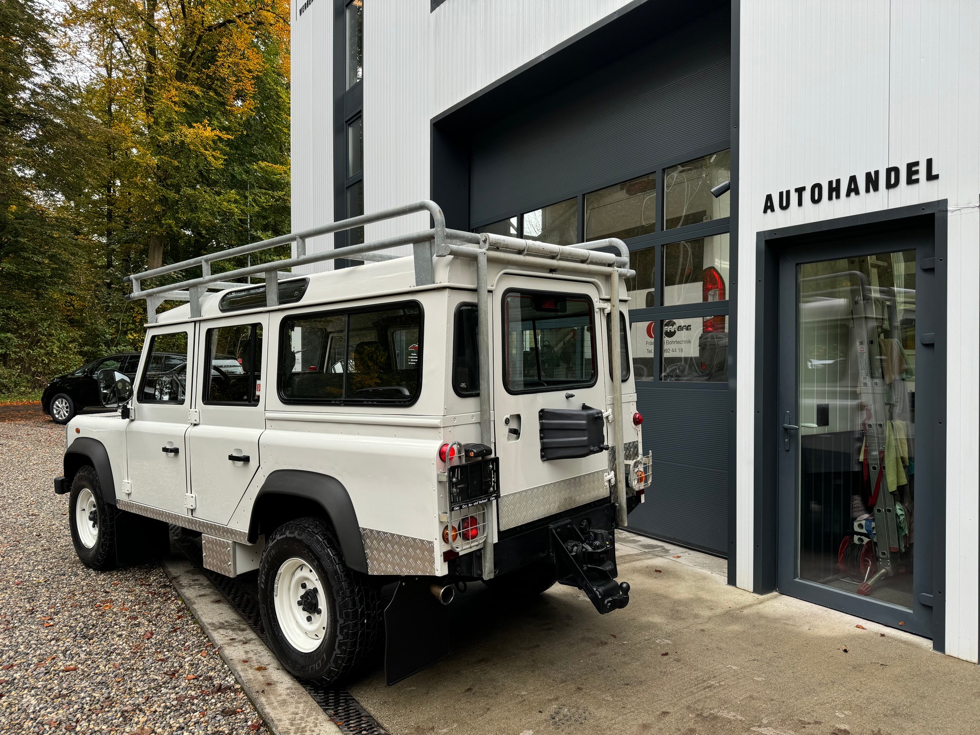 LAND ROVER Defender 110 SW 2.5 Td5-image-4