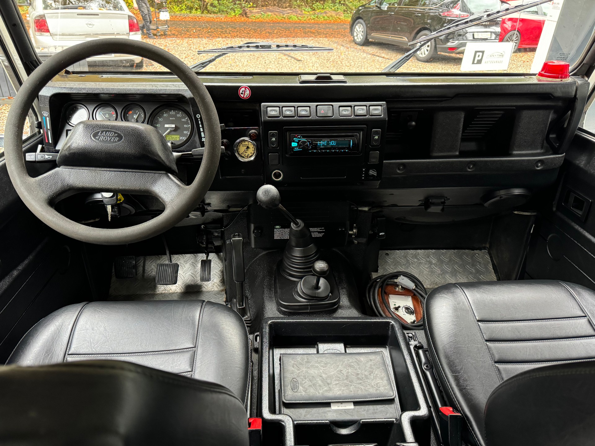 LAND ROVER Defender 110 SW 2.5 Td5-image-11