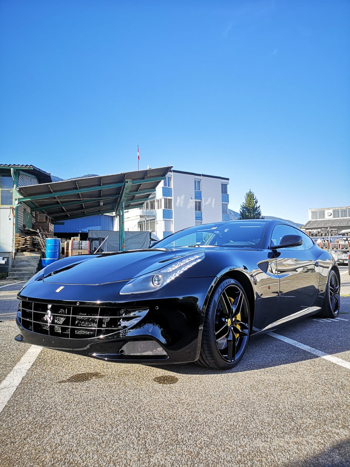 FERRARI FF-image-2