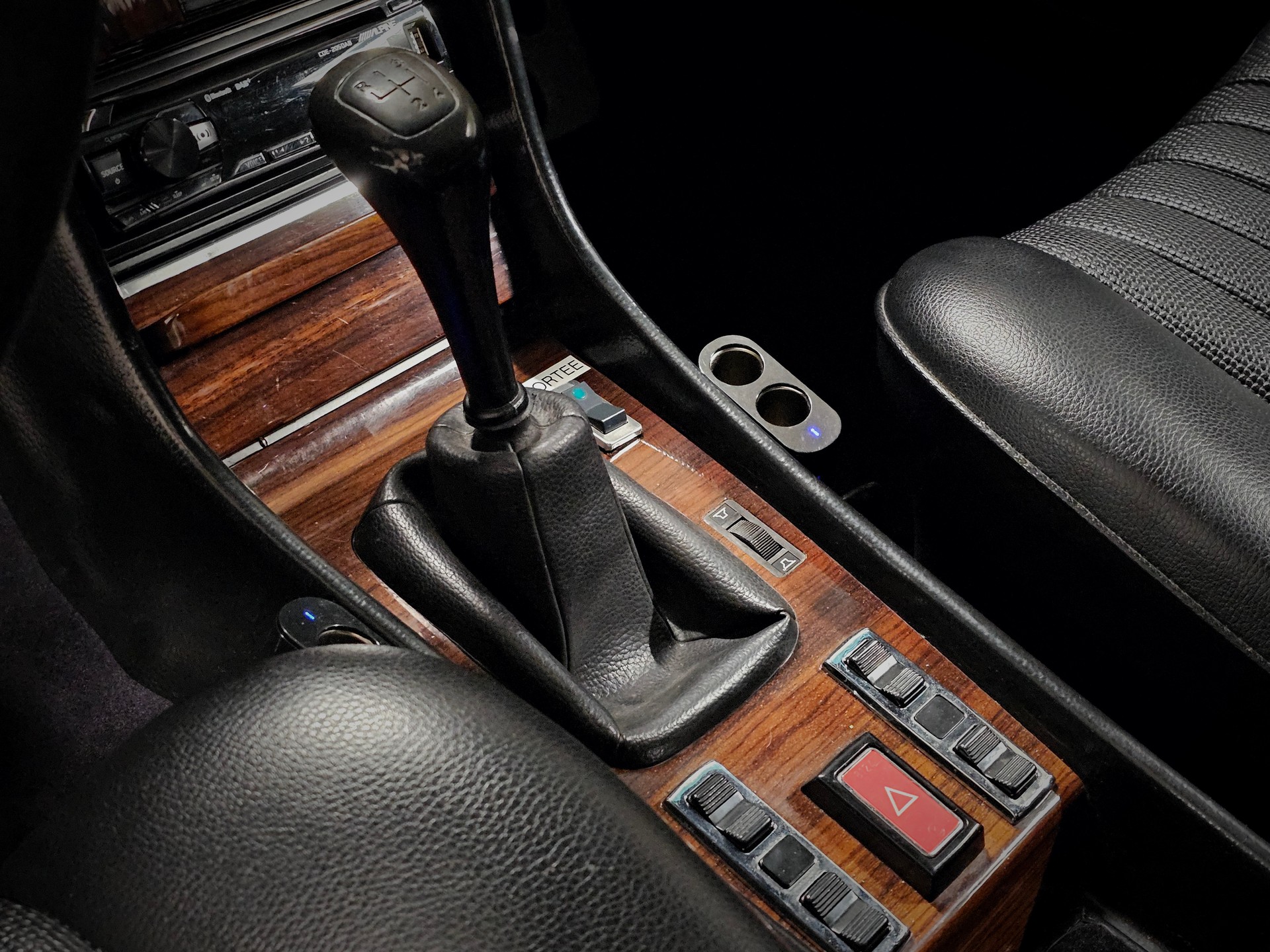 MERCEDES-BENZ 350 SE-image-6