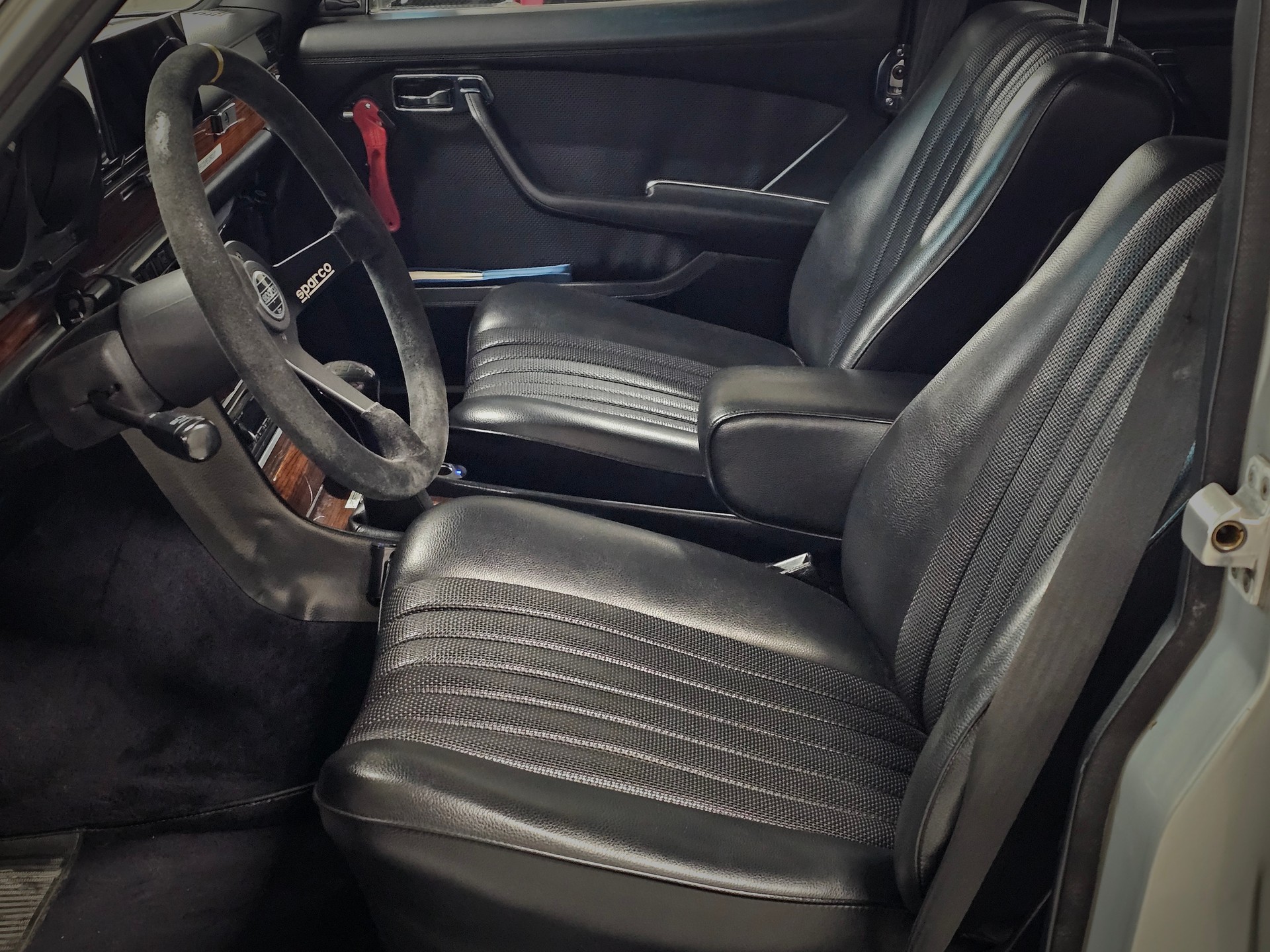 MERCEDES-BENZ 350 SE-image-12